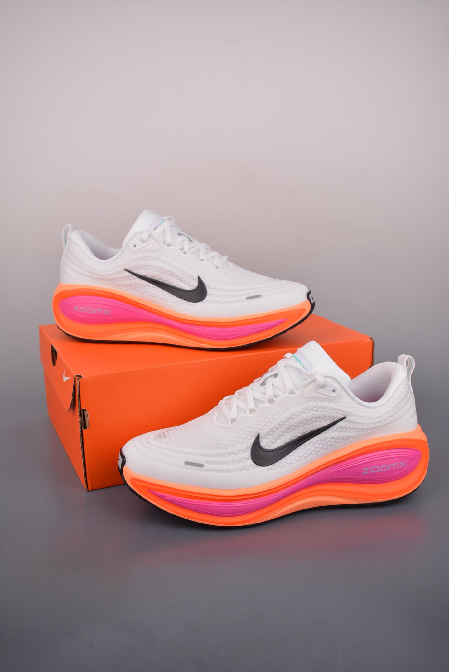 Nike Air Zoom Vomero Plus HV8154-104