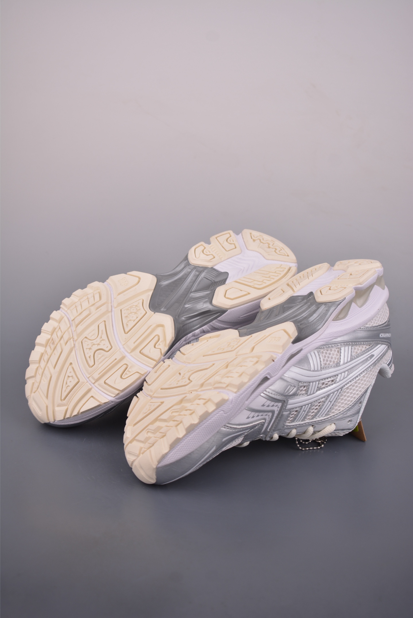 180 Asics Gel-Kayano 14 亚瑟士运动休闲透气专业跑鞋 1201A457-100