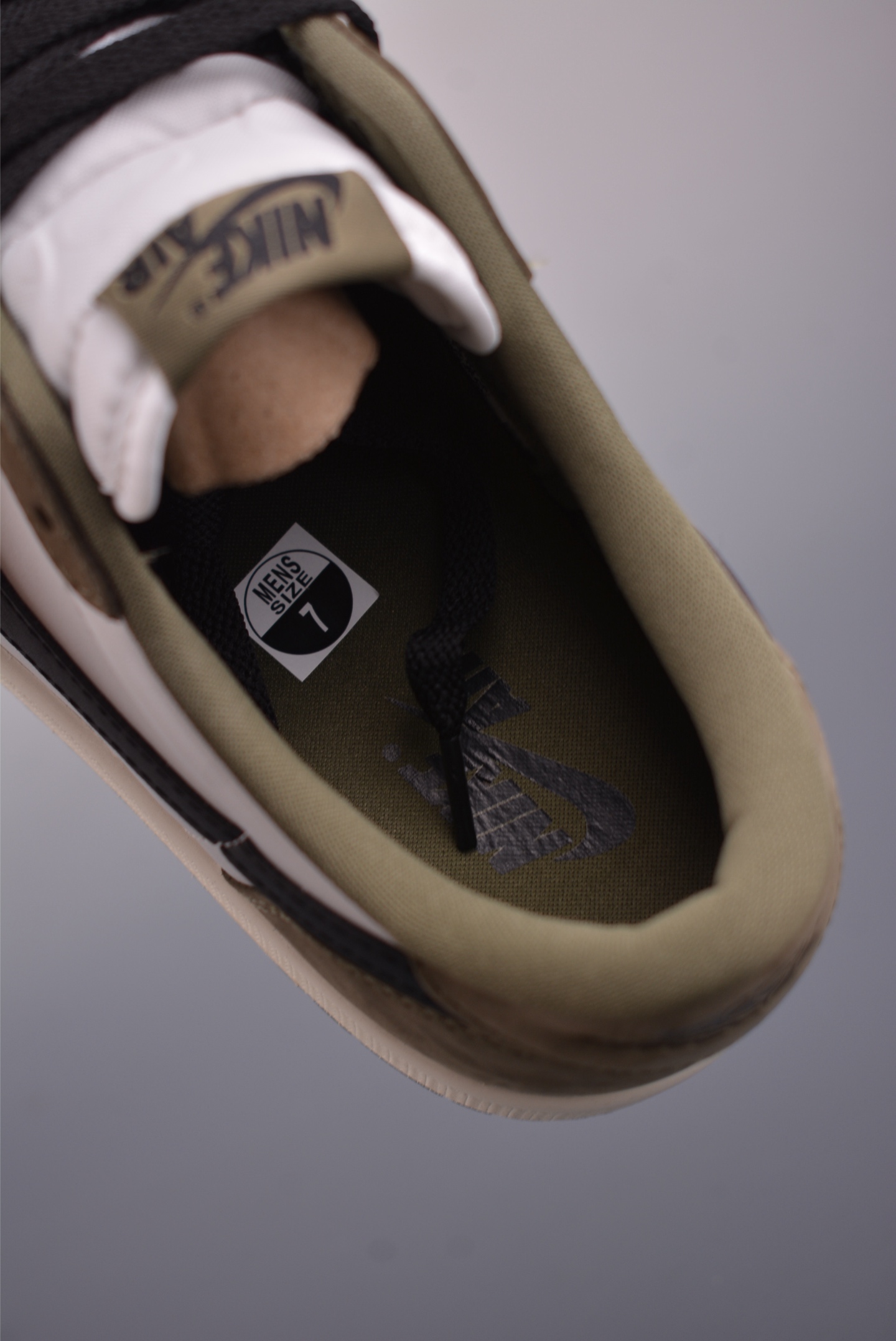 原装裸鞋级 市面最高工艺产物 Air Jordan 1 Low白绿倒钩 HQ6998-200