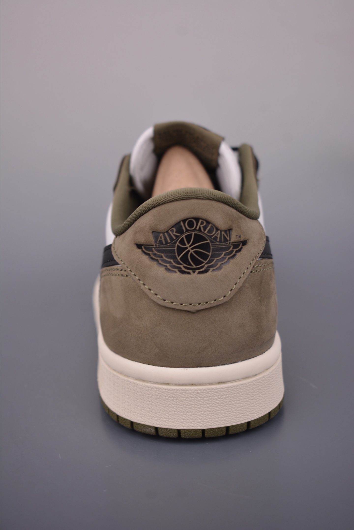 原装裸鞋级 市面最高工艺产物 Air Jordan 1 Low白绿倒钩 HQ6998-200