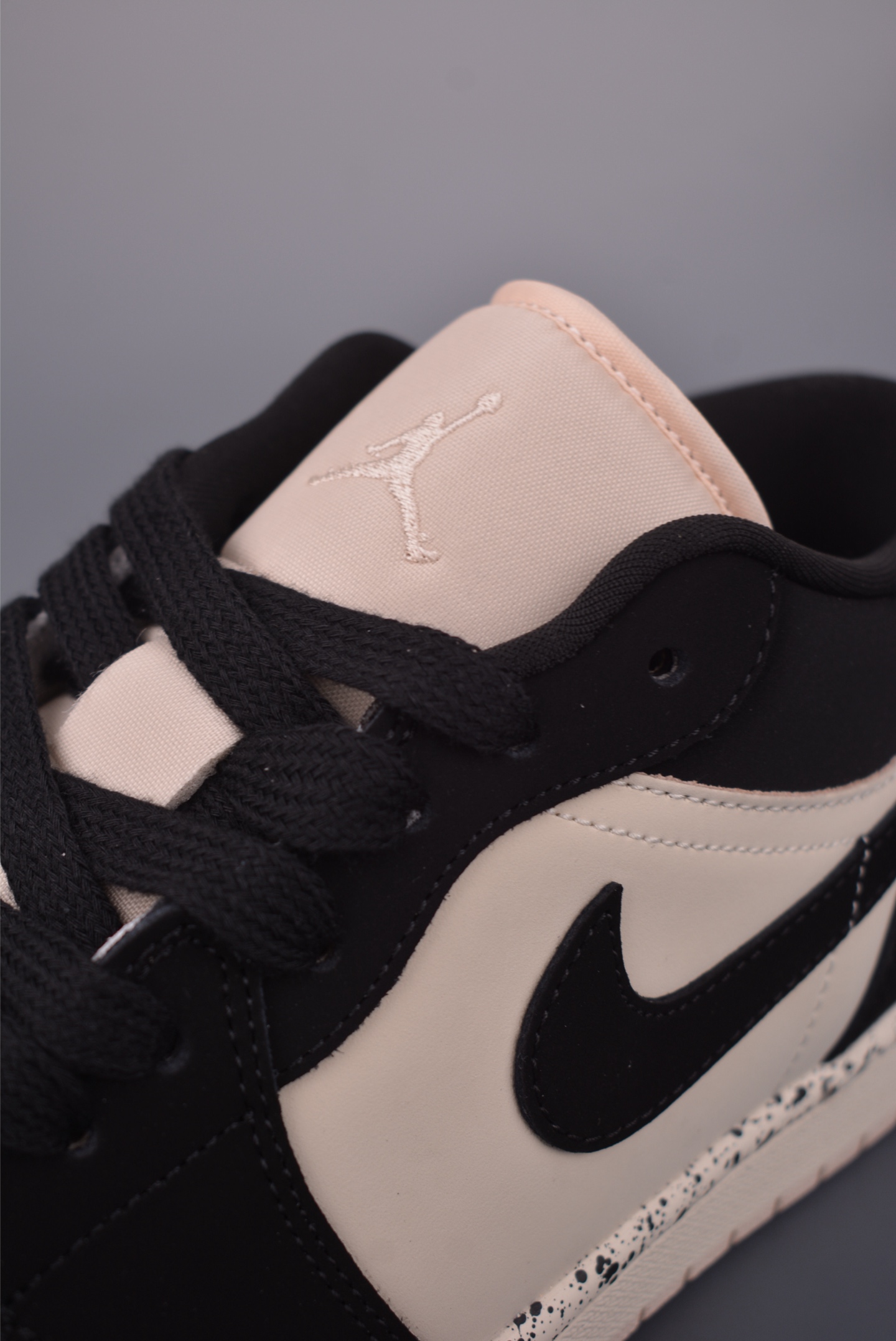 Air Jordan 1 Low 泼墨黑粉 AJ1乔1低帮休闲板鞋 DC0774-003