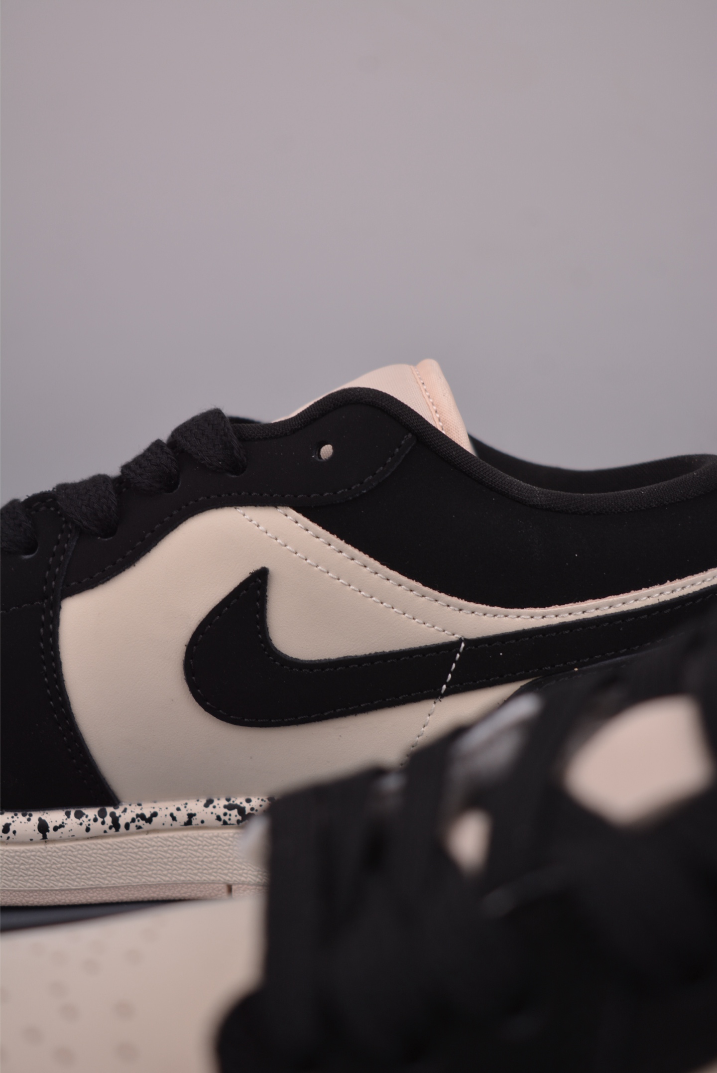 Air Jordan 1 Low 泼墨黑粉 AJ1乔1低帮休闲板鞋 DC0774-003