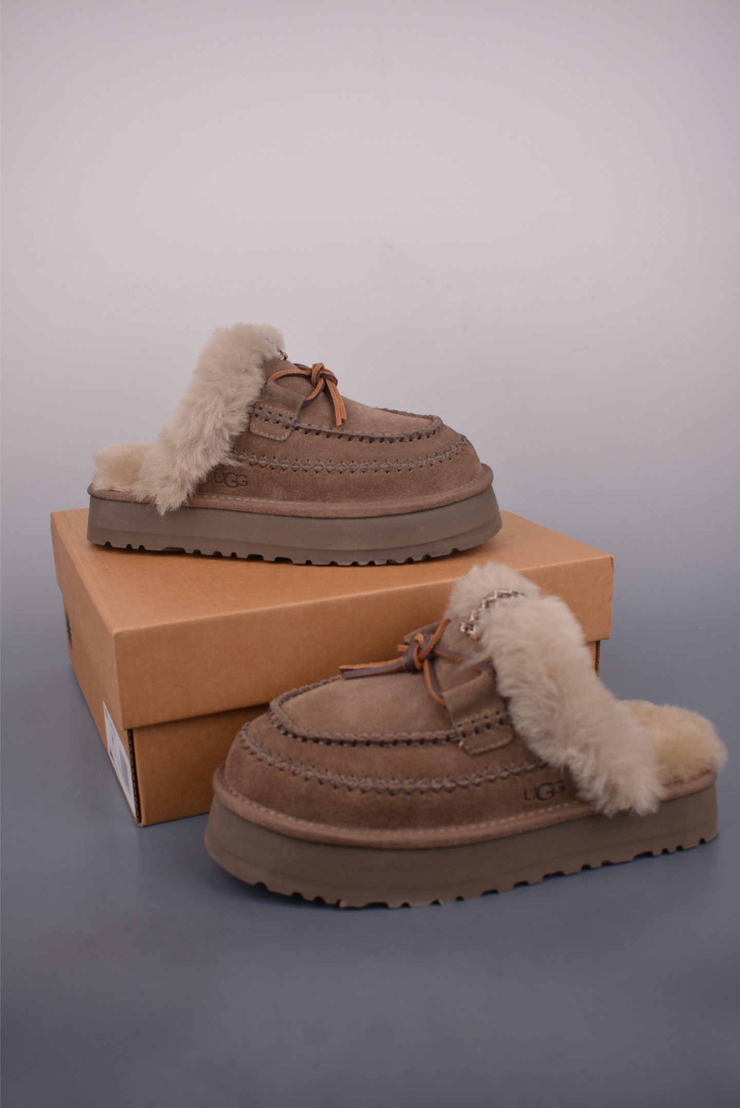 240 W DISQUETTE ALPINE 东莞纯原UGG 秋冬羊皮毛一体雪地靴 W/ 1158260