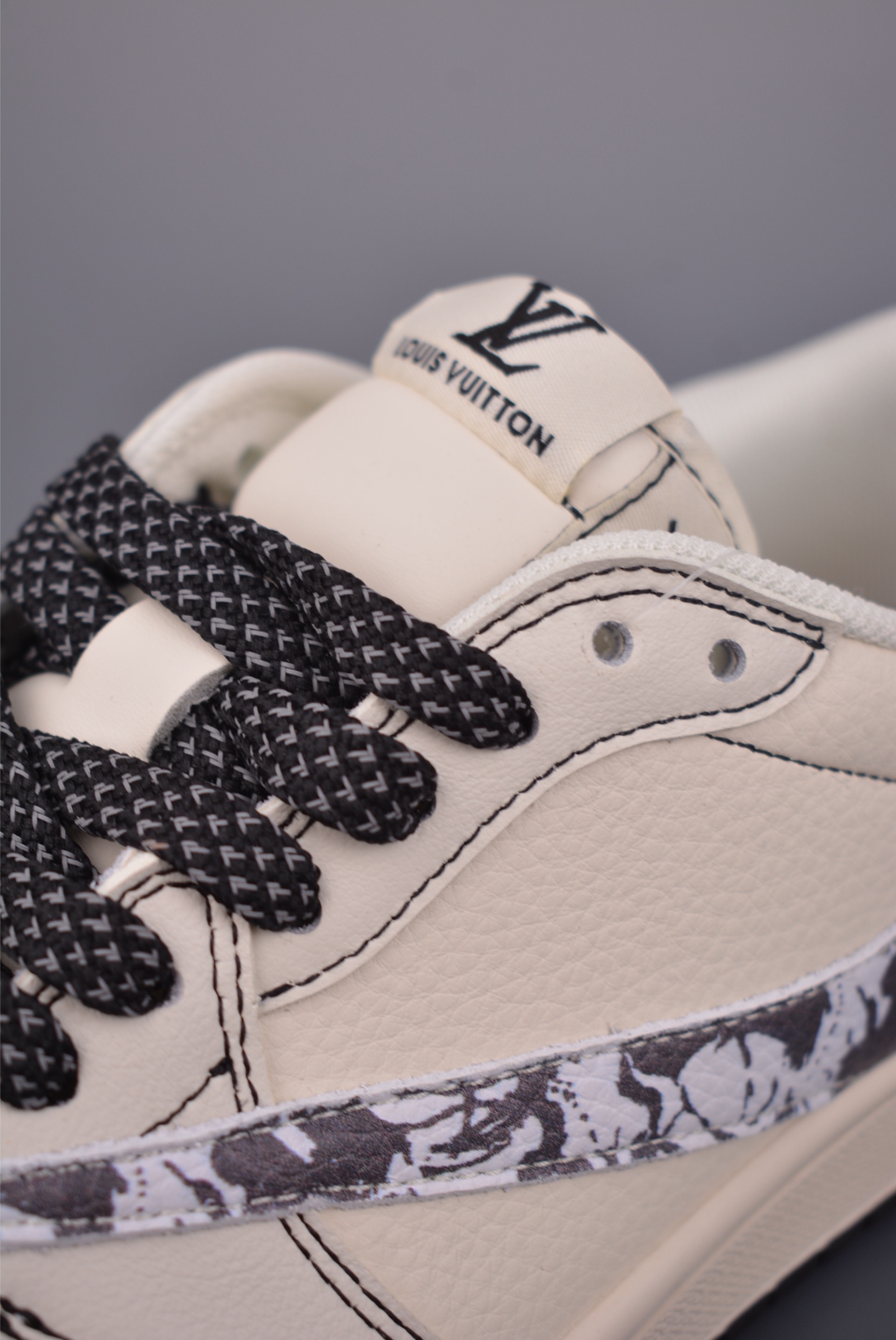 280 Fragment x Travis Scott x LV Air Jordan 1 Low 三方联名倒钩 XS7089-616