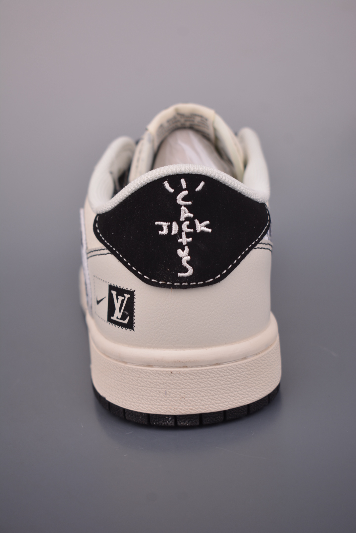 280 Fragment x Travis Scott x LV Air Jordan 1 Low 三方联名倒钩 XS7089-616