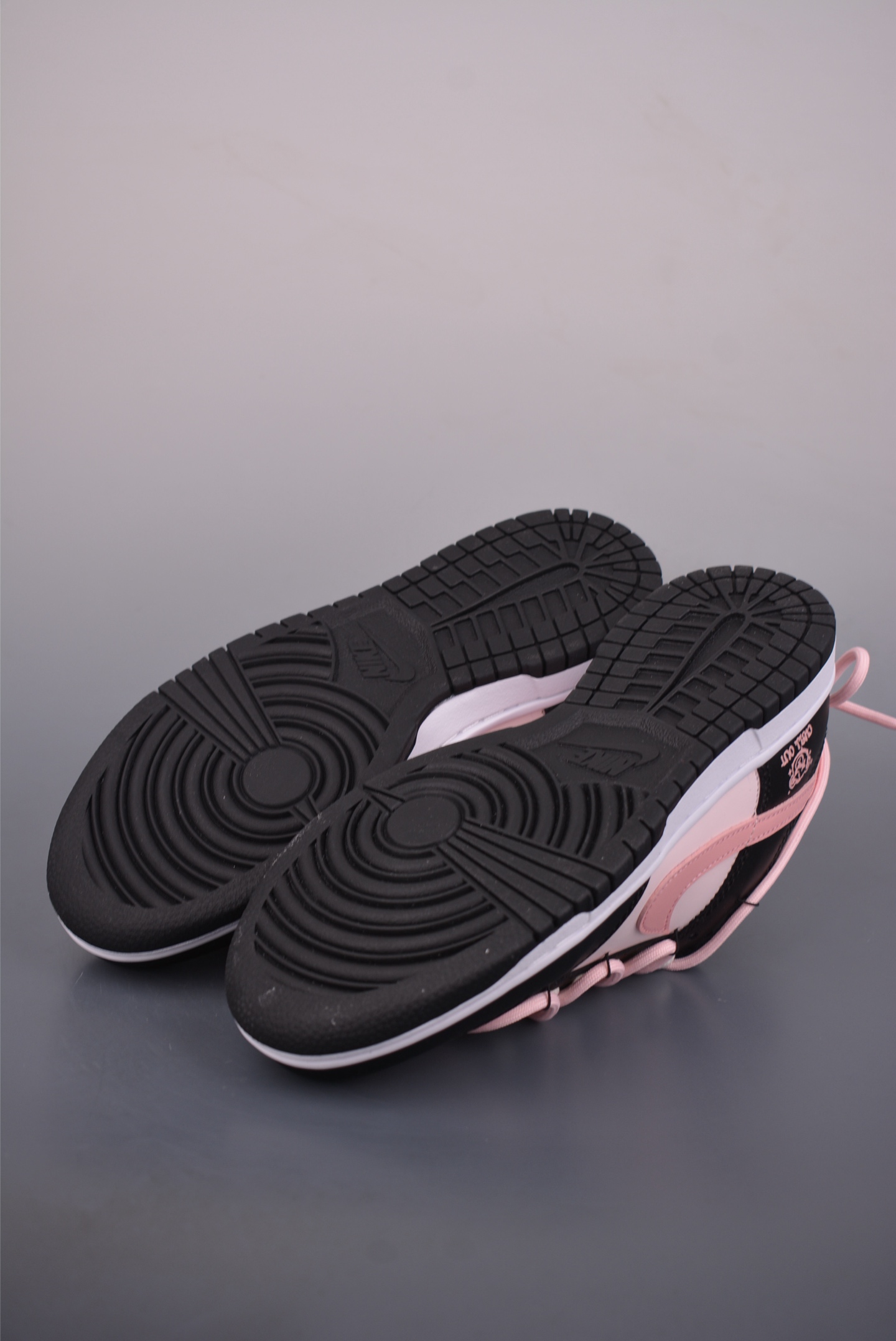 260 Nike SB Dunk Low 解构绑带 DD1503-101