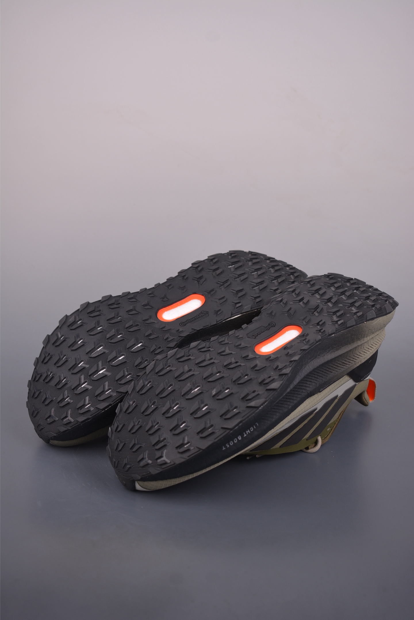 210 阿迪达斯Adidas Ultraboost 5 Climawrm BOOST全掌真爆 耐磨缓震休闲运动跑鞋 IG9354