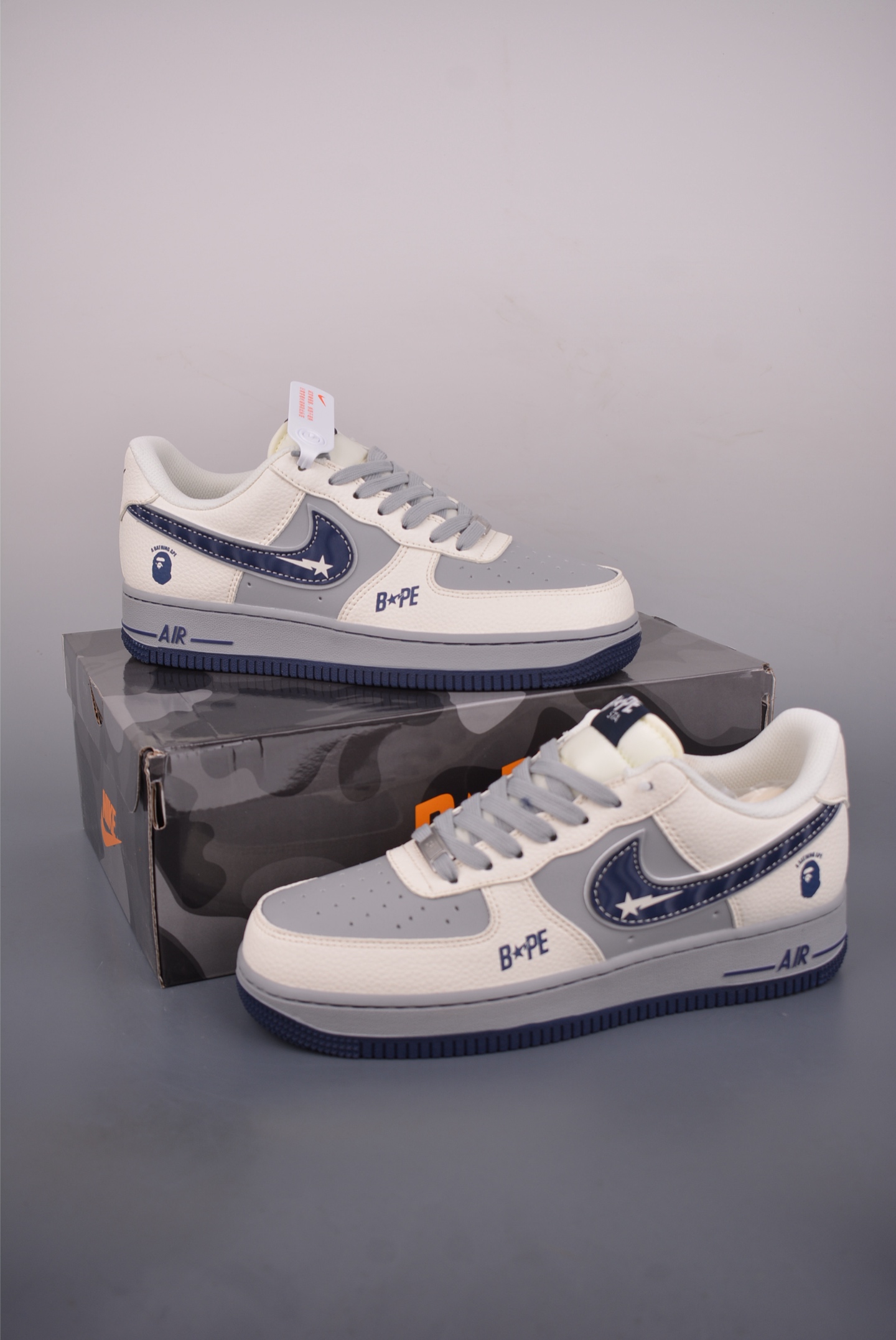 260 Nike Air Force 1 Low 猿人头联名 SM6668-111