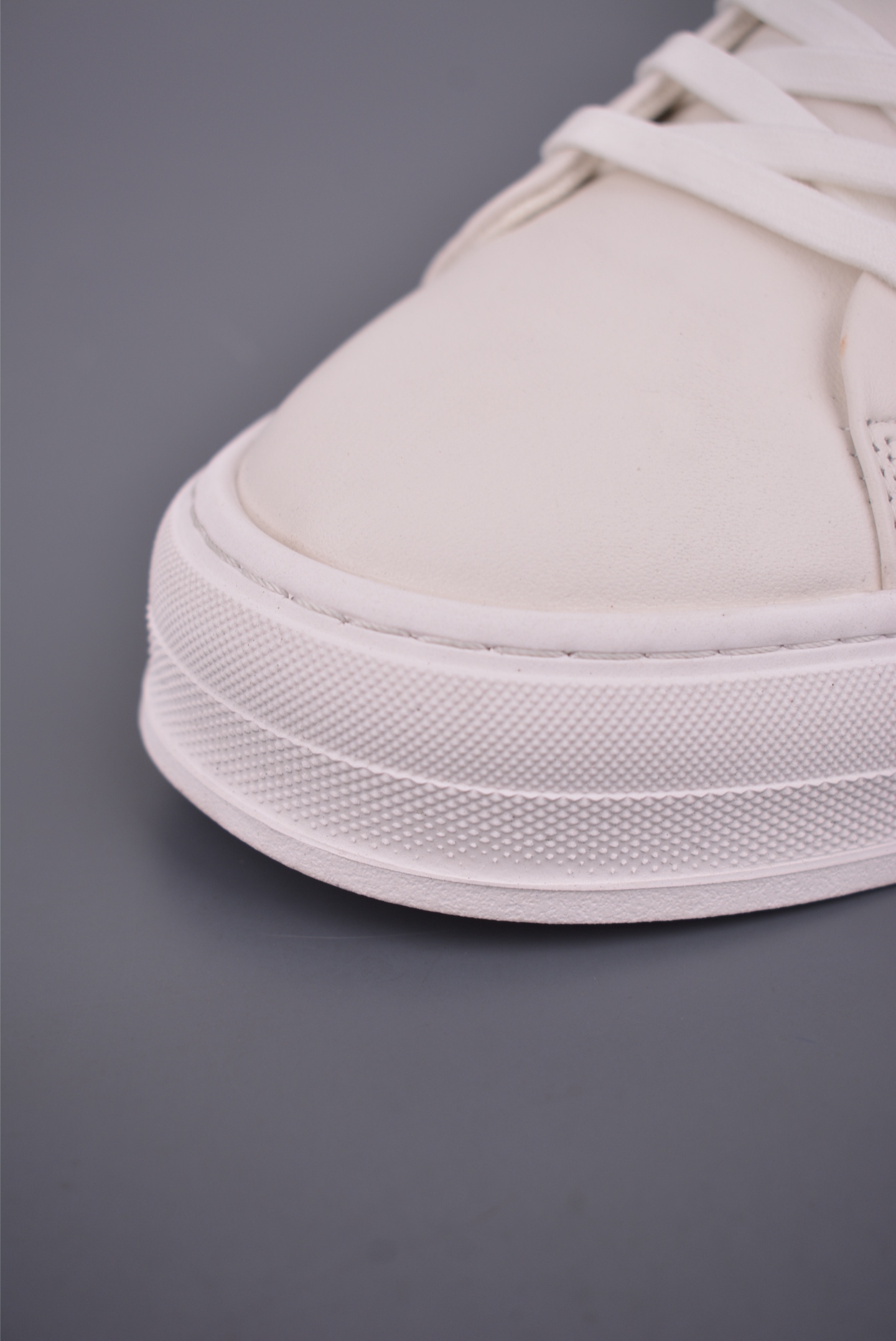 300 ECCO爱步小白鞋男 四季可穿复古增高板鞋 街头球鞋休闲鞋系列 983257-2135