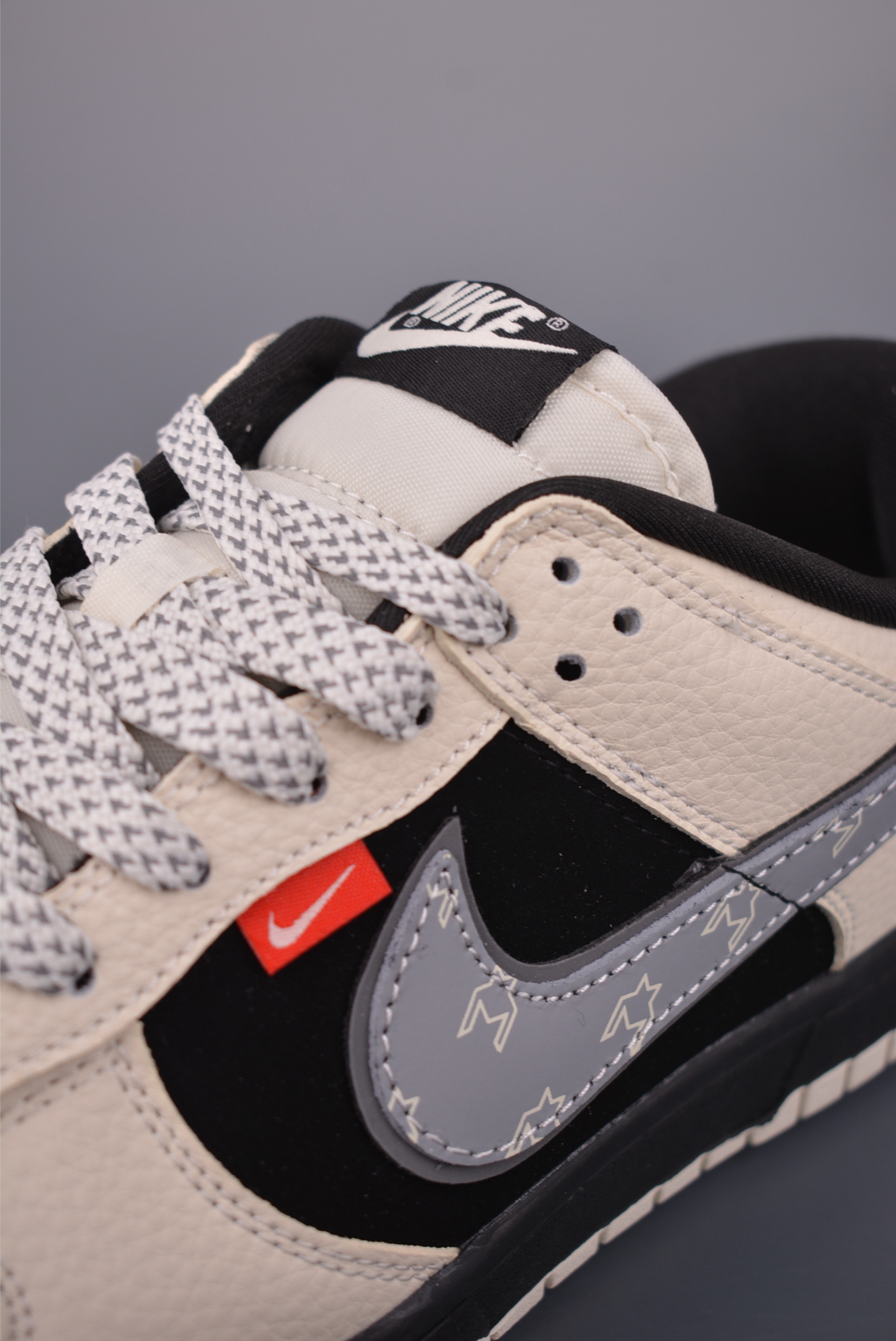 Nike SB Dunk Low 米黑 纯 DN3168-004