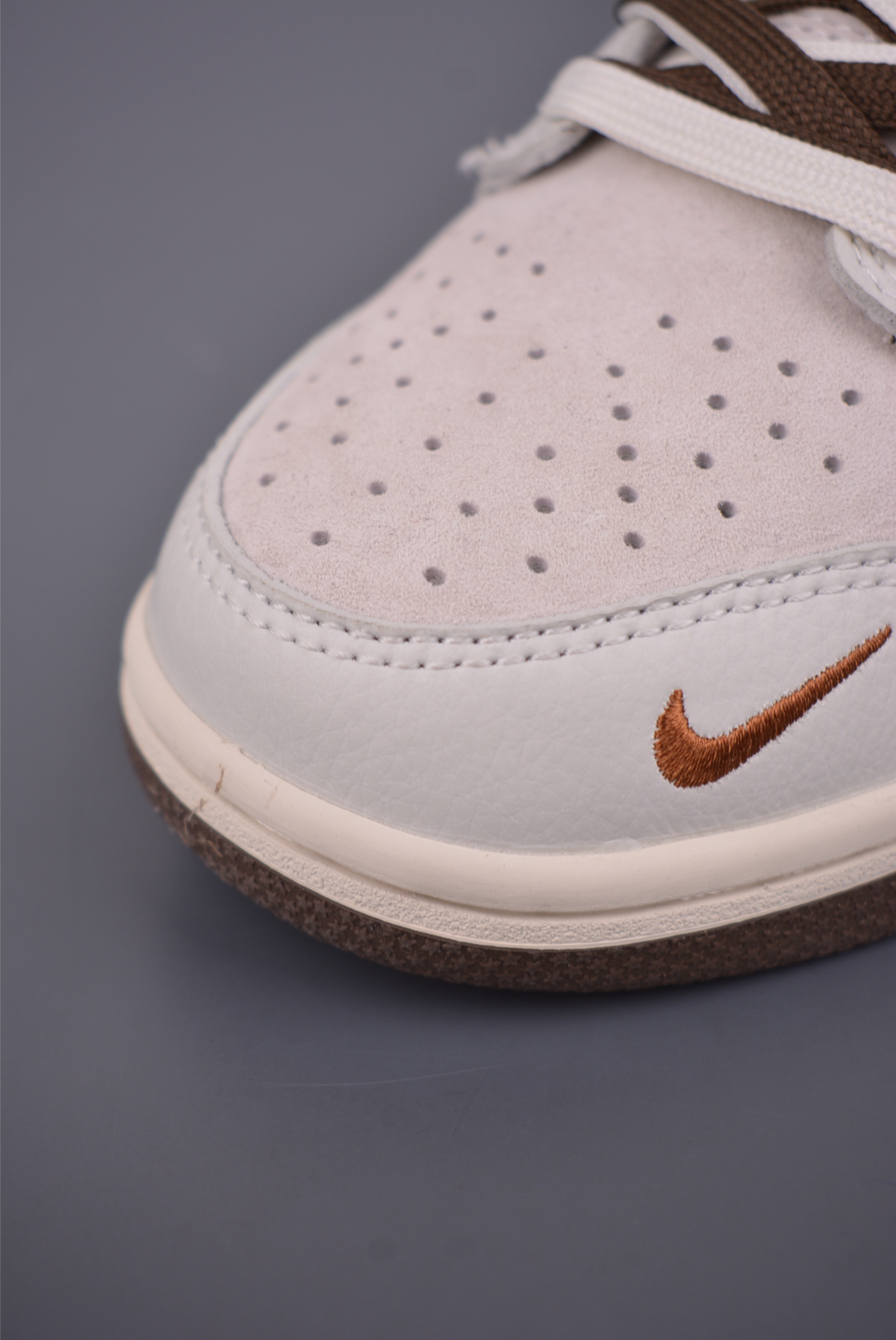 280 Nike SB Dunk Low LV联名 SG6688-003