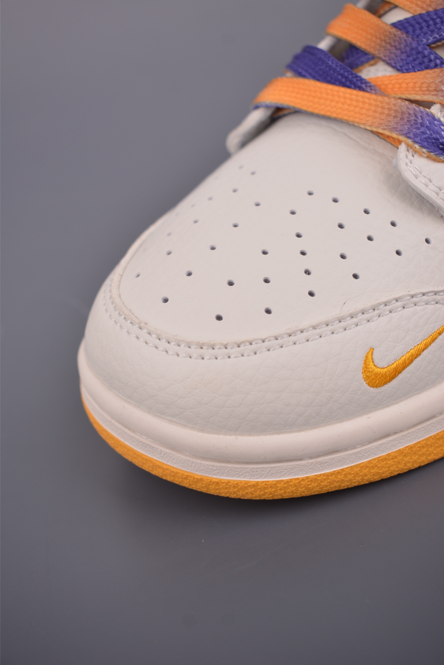 280 Nike SB Dunk Low 科比联名 CS1688-107