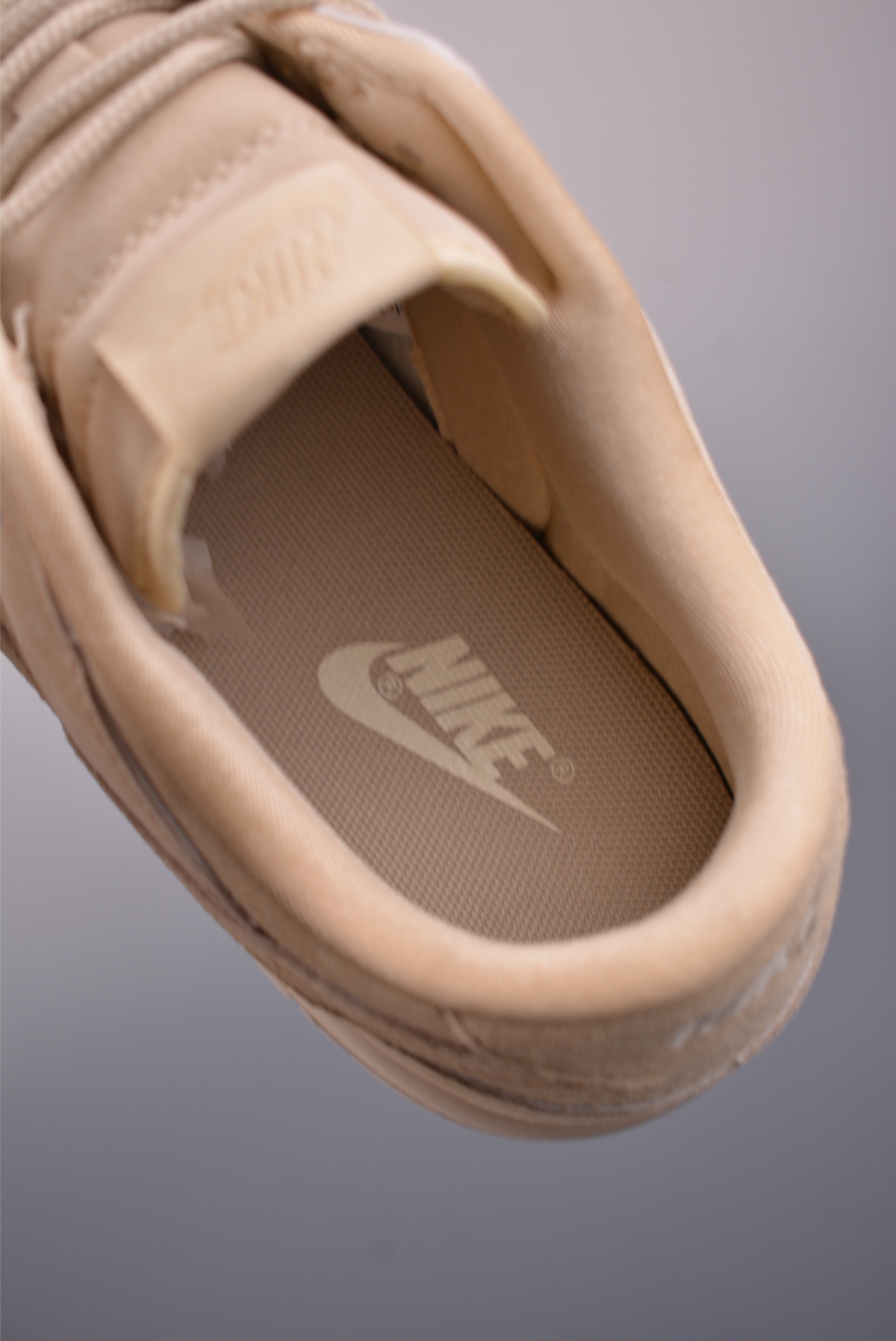 280 Nike SB Dunk Low Supreme联名 SD8888-002