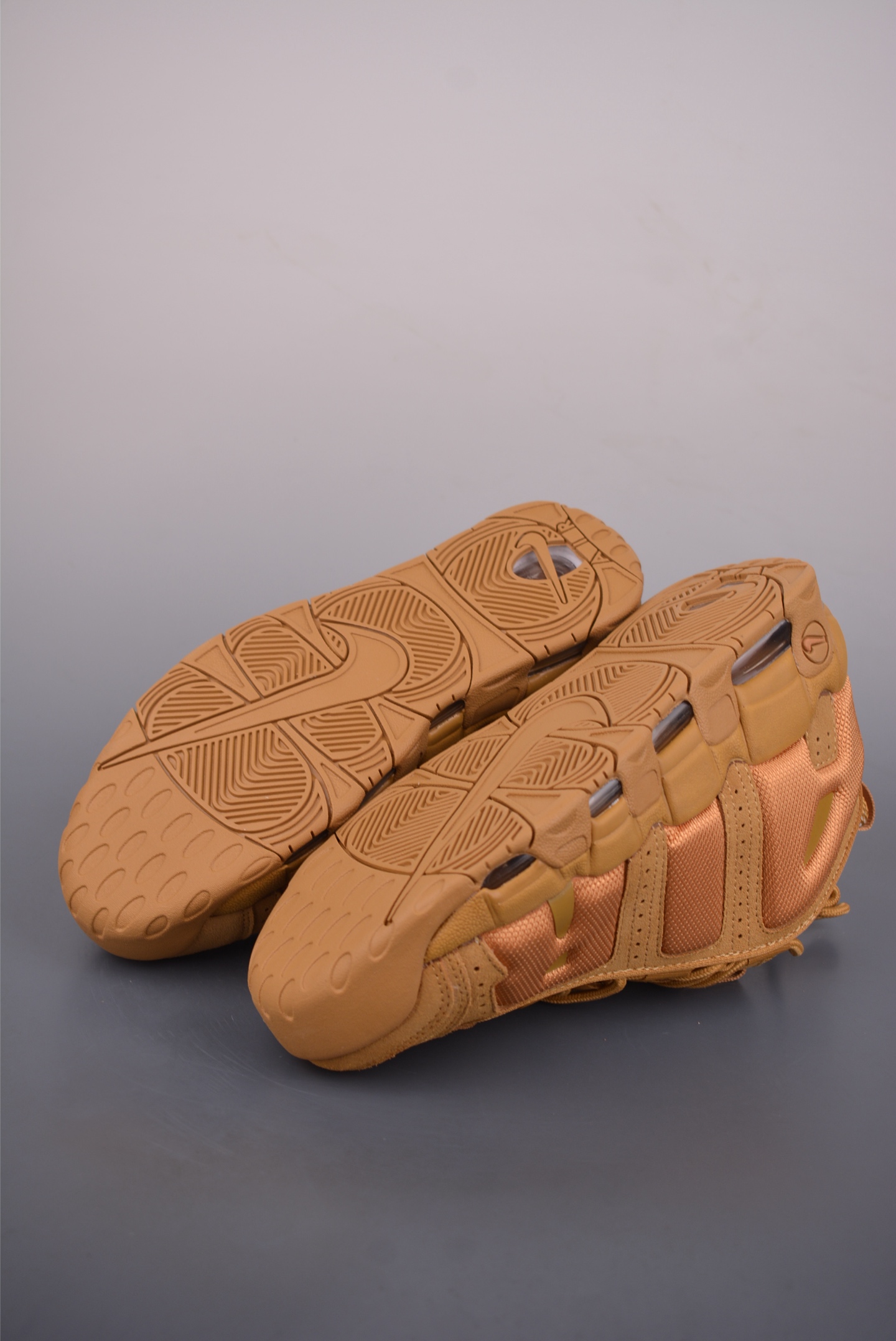 260 Air More Uptempo 大AIR网面 代表着历史最高版本皮蓬 IM6649-700