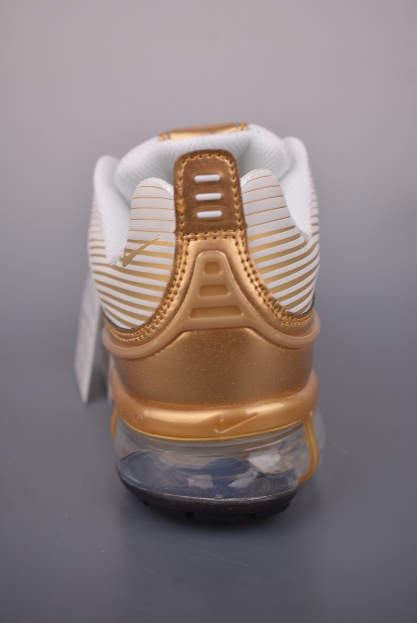 Nike AIR VAPORMAX 360 搭载全掌长气垫鞋款 低帮跑步鞋 CK9670-101