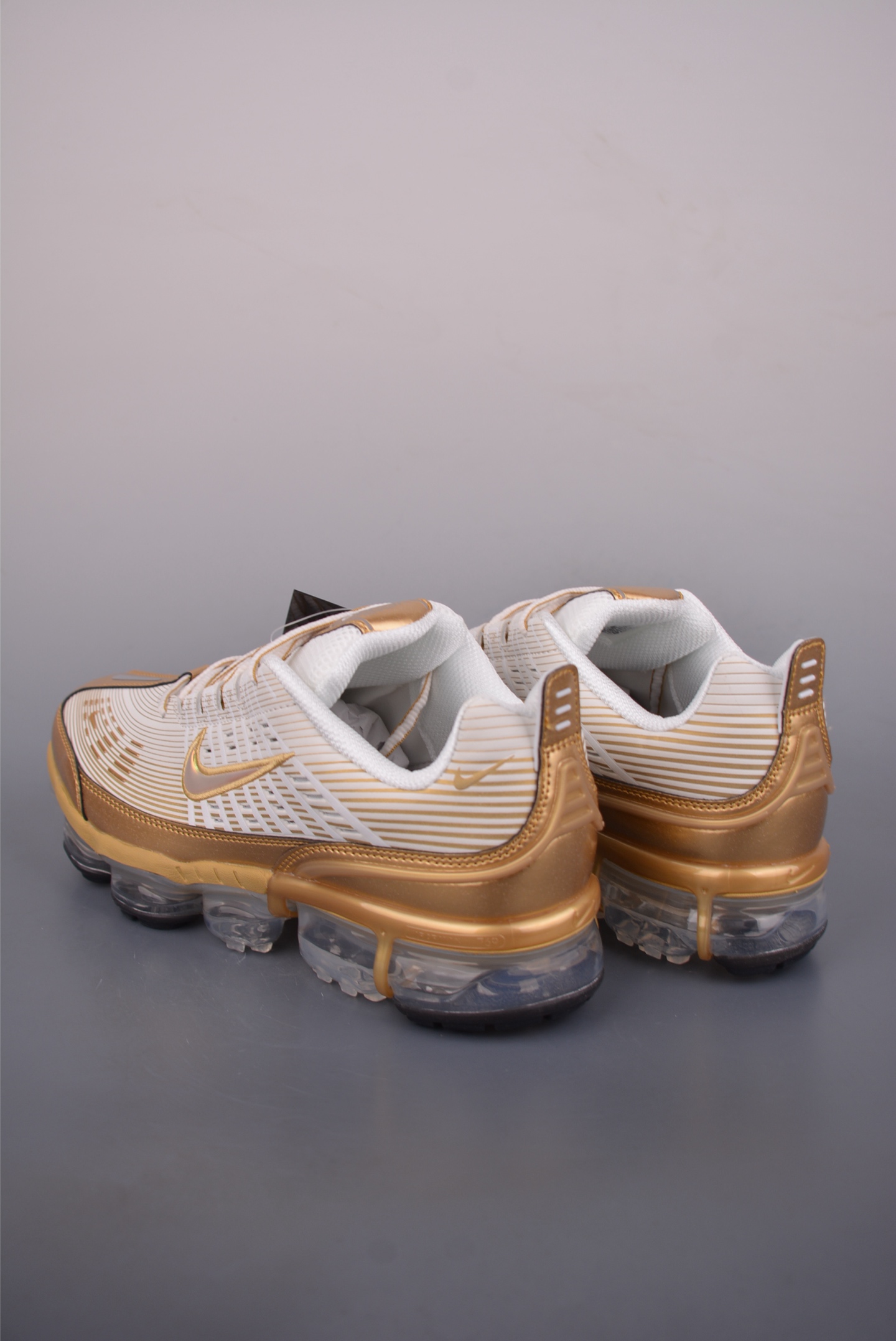 Nike AIR VAPORMAX 360 搭载全掌长气垫鞋款 低帮跑步鞋 CK9670-101