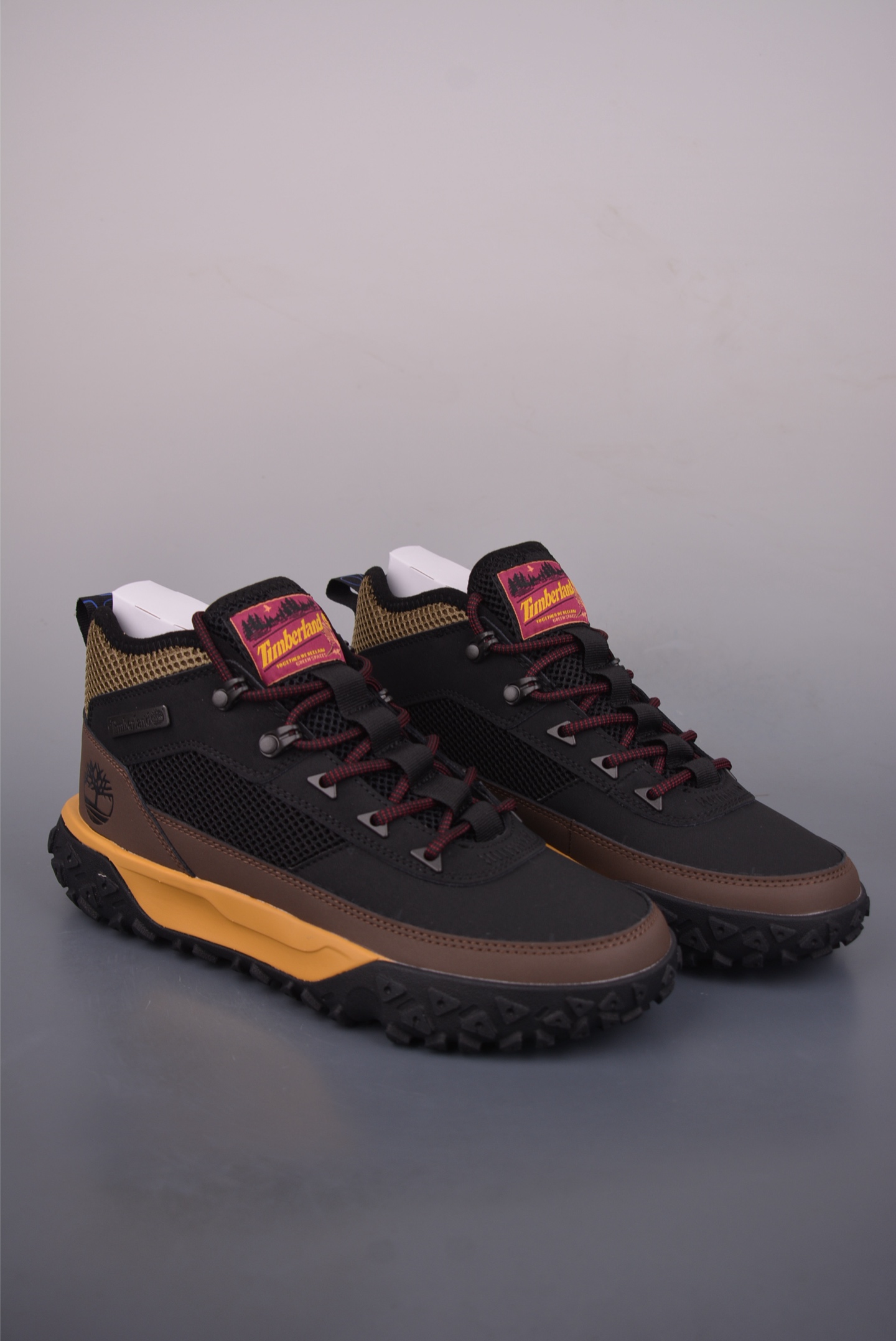 Timberland添柏岚/天伯伦 经典款 25ss新款中帮 TB0A6C33 Timberland添柏岚/天伯伦 经典款 25ss新款中帮 TB0A6C33