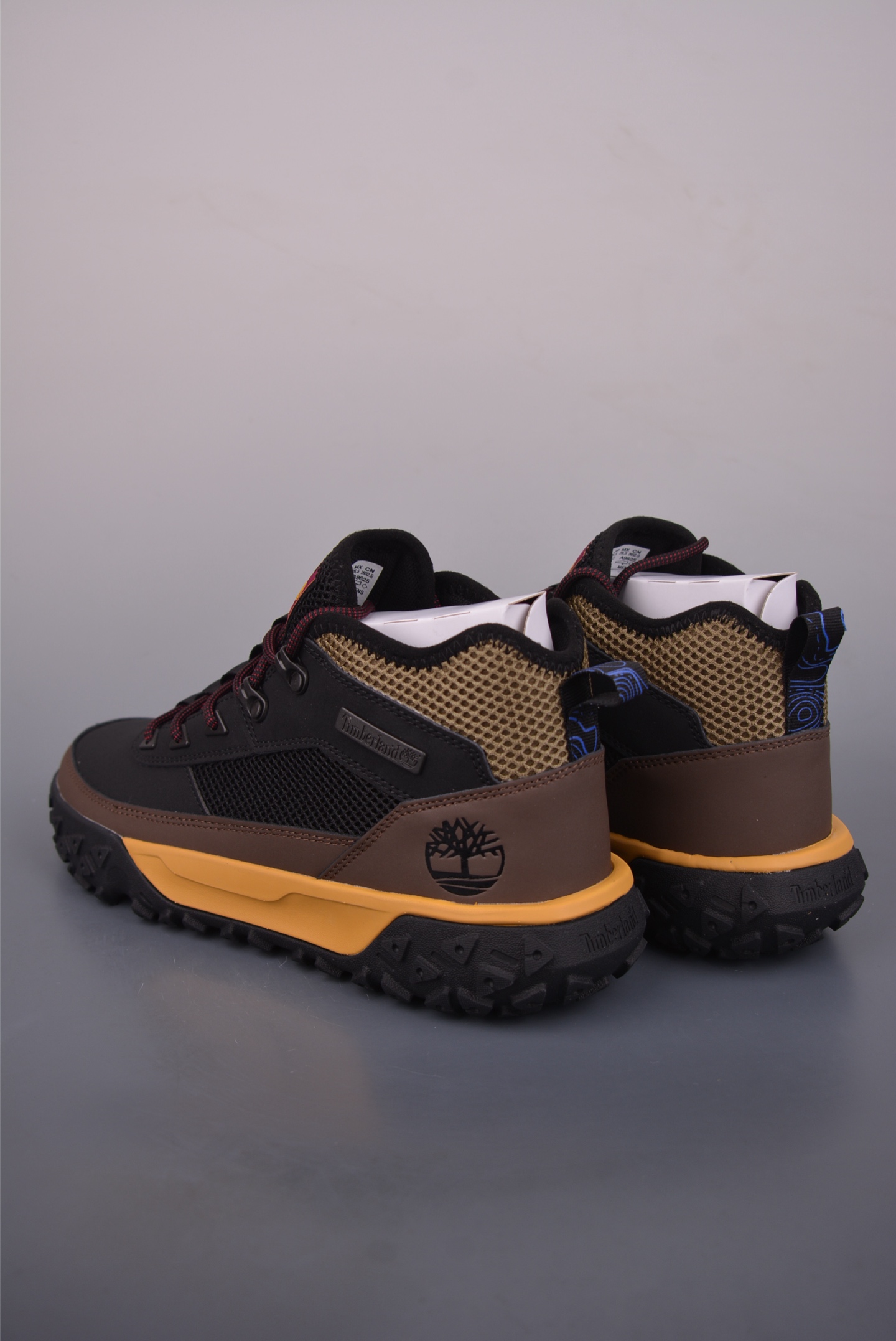 Timberland添柏岚/天伯伦 经典款 25ss新款中帮 TB0A6C33 Timberland添柏岚/天伯伦 经典款 25ss新款中帮 TB0A6C33