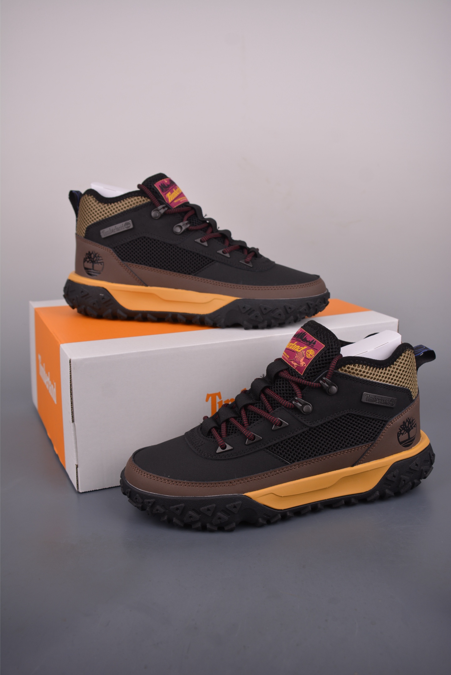 Timberland添柏岚/天伯伦 经典款 25ss新款中帮 TB0A6C33 Timberland添柏岚/天伯伦 经典款 25ss新款中帮 TB0A6C33