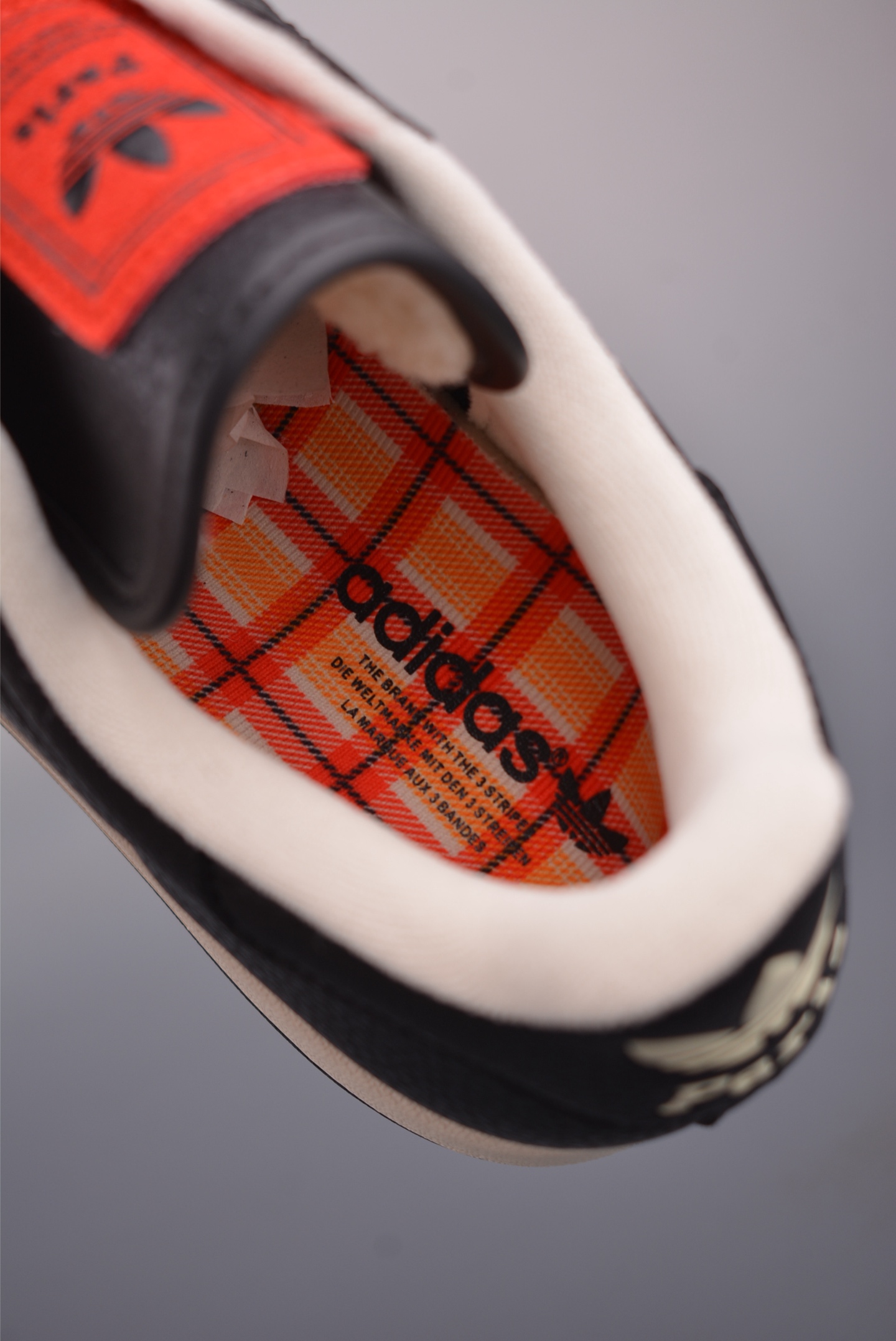 AdidOriginals Superstar 2025全新版本 贝壳头 JQ3223