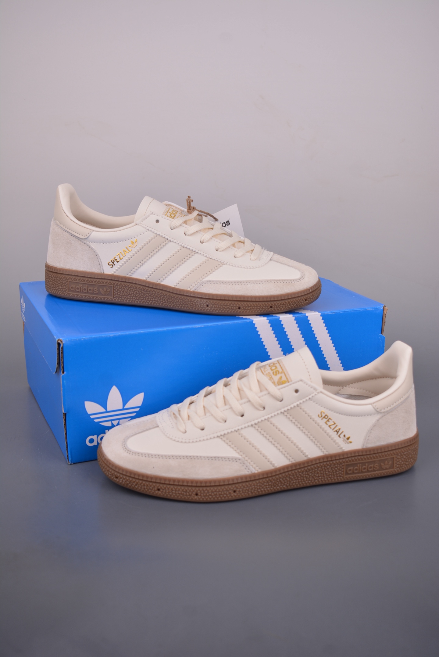 AdidHandball Spezial 阿迪达斯经典款 复古休闲板鞋 JI2644