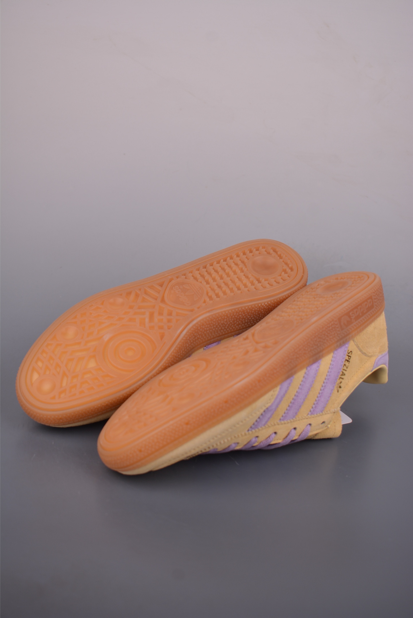 160 AdidHandball Spezial 阿迪达斯经典款 复古休闲板鞋 JR3617