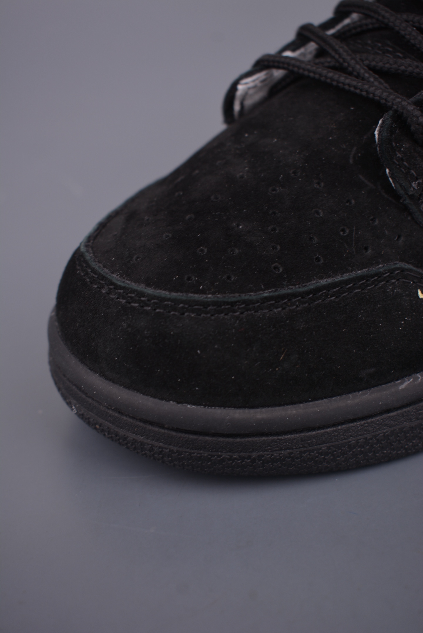 260 Nike SB Dunk Low Supreme联名 SD8888-004