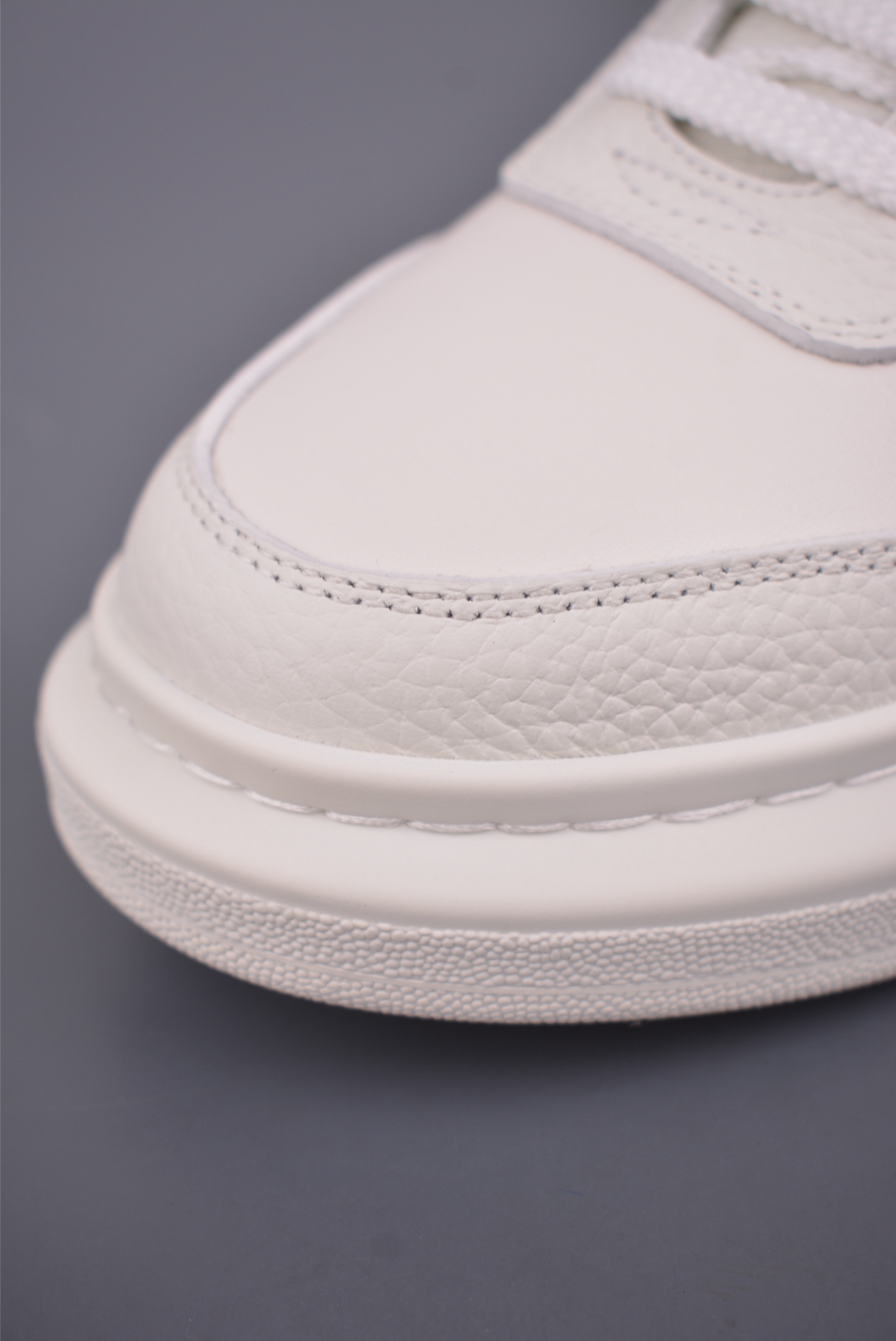 Alexander McQueen 亚历山大麦昆 莞产纯原 26ss 新版 高端零售 海淘代购 外贸充正专供品质 升级原楦原纸版数据开发 全套专柜包装物及配件(附送快递加固彩盒) 鞋舌支持NFC原码独立扫描 内外超软小羊皮贴脚透气 超软PU脚感乳胶物料鞋 外置原抽真空高密度增高脚垫内里 /鞋舌 采用原厂小羊皮 五金辅料 鞋带 鞋眼扣 中底纸板 鞋撑纸 全部一比一极致还原 私模大底 咬花纹路含胶量同步 正品 整体版型同正品完全一致 76016532625 尺码:35 36 37 38 39 40 41 42 43 44 45 Alexander McQueen 亚历山大麦昆 莞产纯原 26ss 新版 高端零售 海淘代购 外贸充正专供品质 升级原楦原纸版数据开发 全套专柜包装物及配件(附送快递加固彩盒) 鞋舌支持NFC原码独立扫描 内外超软小羊皮贴脚透气 超软PU脚感乳胶物料鞋 外置原抽真空高密度增高脚垫内里 /鞋舌 采用原厂小羊皮 五金辅料 鞋带 鞋眼扣 中底纸板 鞋撑纸 全部一比一极致还原 私模大底 咬花纹路含胶量同步 正品 整体版型同正品完全一致 76016532625 尺码:35 36 37 38 39 40 41 42 43 44 45