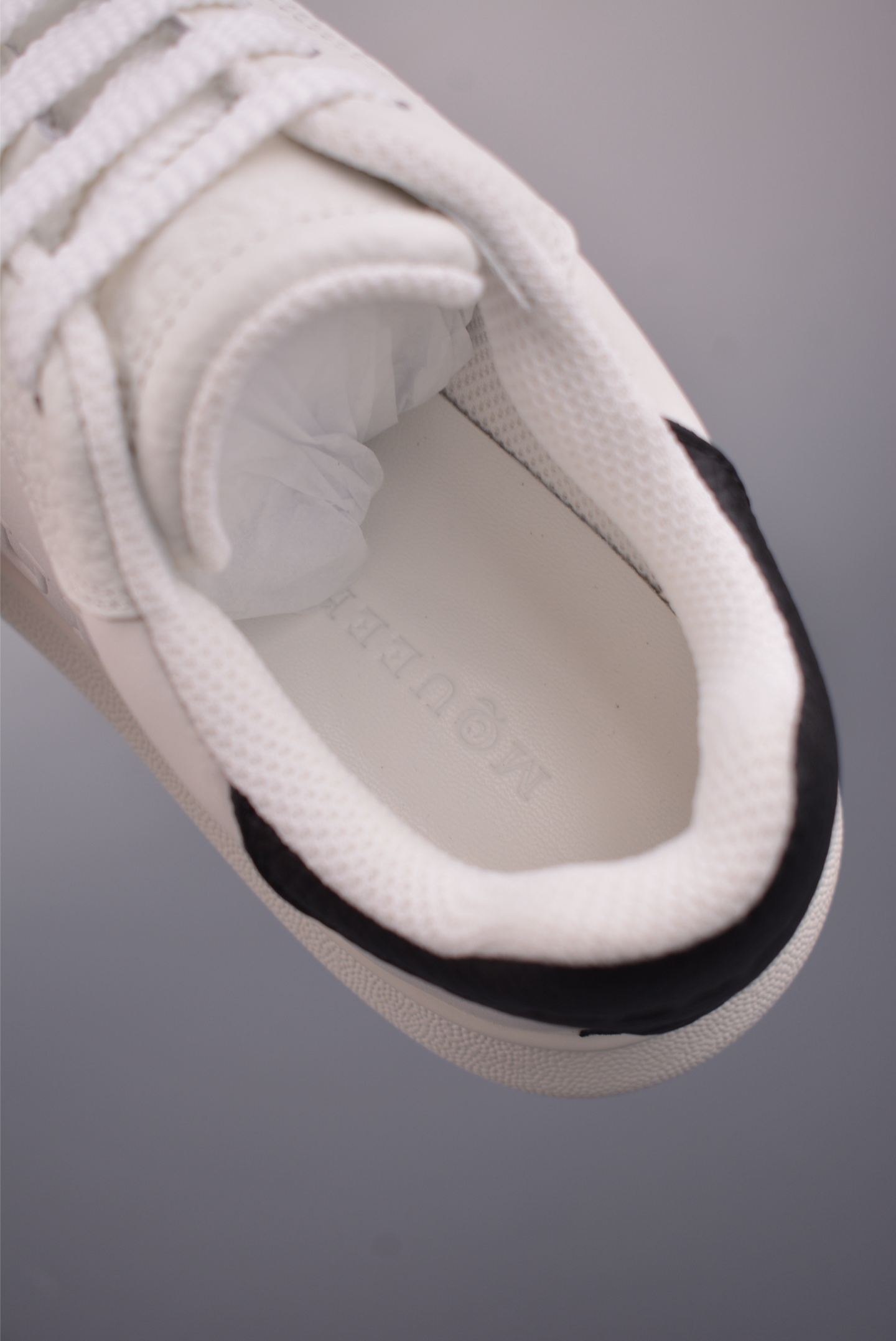 Alexander McQueen 亚历山大麦昆 莞产纯原 26ss 新版 高端零售 海淘代购 外贸充正专供品质 升级原楦原纸版数据开发 全套专柜包装物及配件(附送快递加固彩盒) 鞋舌支持NFC原码独立扫描 内外超软小羊皮贴脚透气 超软PU脚感乳胶物料鞋 外置原抽真空高密度增高脚垫内里 /鞋舌 采用原厂小羊皮 五金辅料 鞋带 鞋眼扣 中底纸板 鞋撑纸 全部一比一极致还原 私模大底 咬花纹路含胶量同步 正品 整体版型同正品完全一致 76016532625 尺码:35 36 37 38 39 40 41 42 43 44 45 Alexander McQueen 亚历山大麦昆 莞产纯原 26ss 新版 高端零售 海淘代购 外贸充正专供品质 升级原楦原纸版数据开发 全套专柜包装物及配件(附送快递加固彩盒) 鞋舌支持NFC原码独立扫描 内外超软小羊皮贴脚透气 超软PU脚感乳胶物料鞋 外置原抽真空高密度增高脚垫内里 /鞋舌 采用原厂小羊皮 五金辅料 鞋带 鞋眼扣 中底纸板 鞋撑纸 全部一比一极致还原 私模大底 咬花纹路含胶量同步 正品 整体版型同正品完全一致 76016532625 尺码:35 36 37 38 39 40 41 42 43 44 45