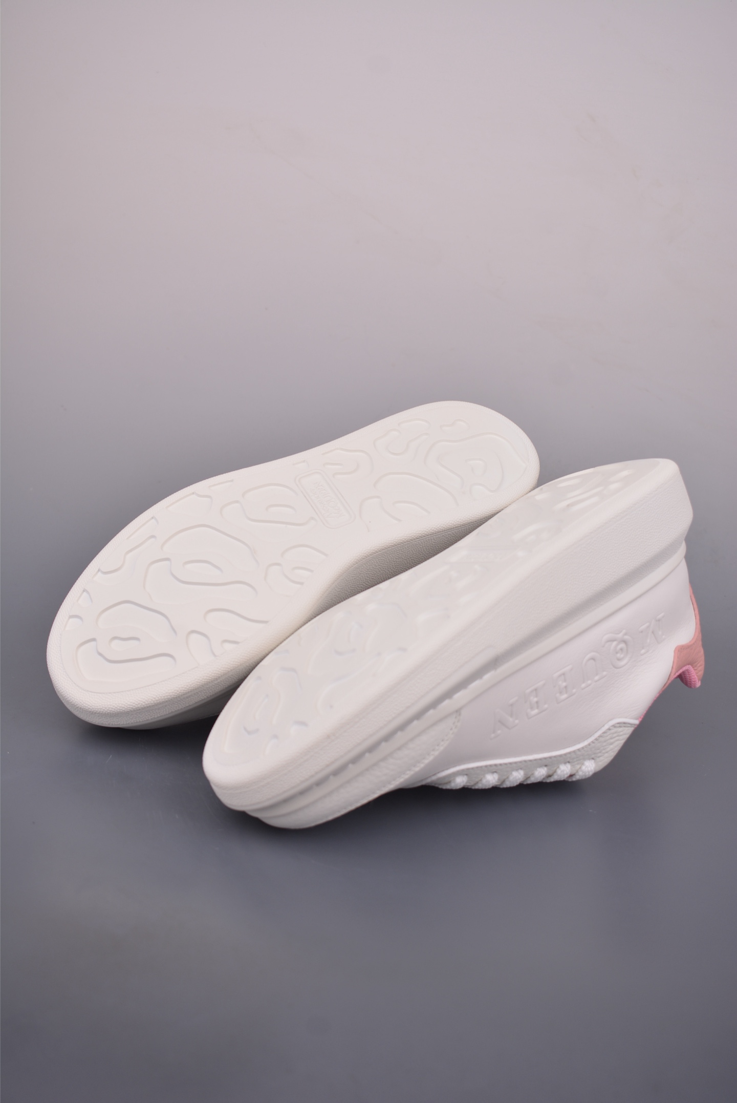 380 Alexander McQueen 亚历山大麦昆 莞产纯原 26ss 新版 高端零售 76016532625