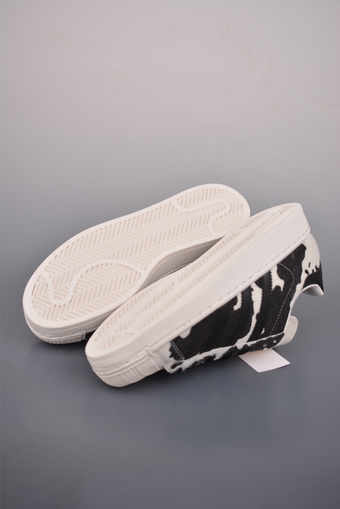 AdidOriginals Superstar 2025全新版本 贝壳头 JP8164