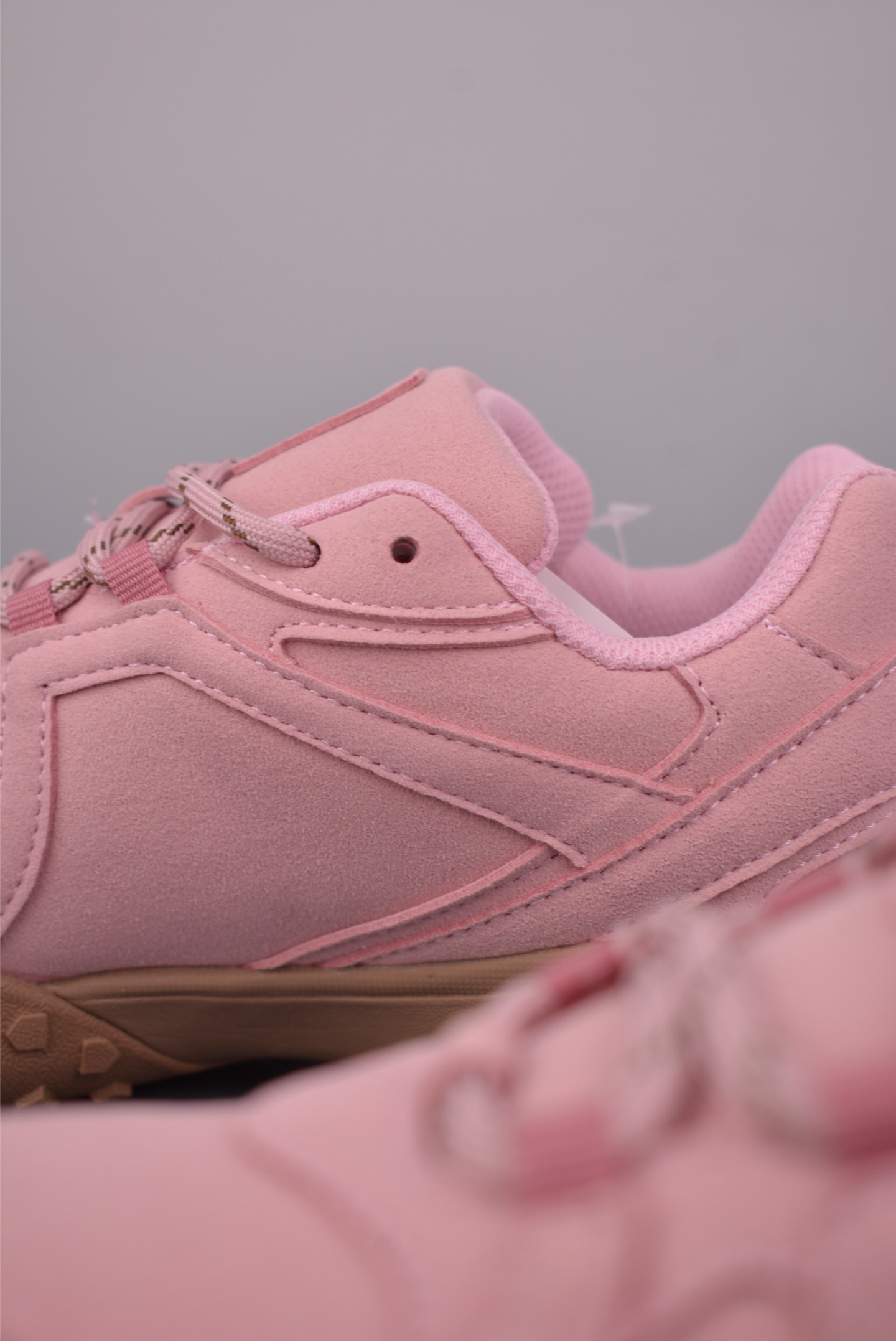  💰180公司级💰220纯原版 可退换
MLB TROPHY VINTAGE LT
纽约洋基队 潮流时尚厚底运动鞋 
以复古基调书写千禧美学
融合现代机能元素风格重塑经典老爹鞋
厚底设计轻盈增高放肆游走 自由酷飒氛围感
官方货号: 3ASXT051N818
Size：35 36 36.5 37.5 38 38.5 39 40 
