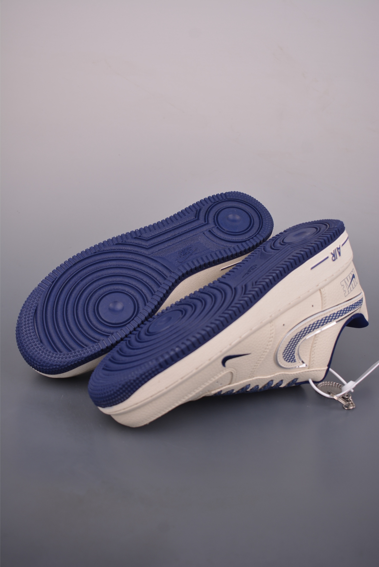 Nike Air Force 1 Low 米蓝星际 DF0188-108 Nike Air Force 1 Low 米蓝星际 DF0188-108