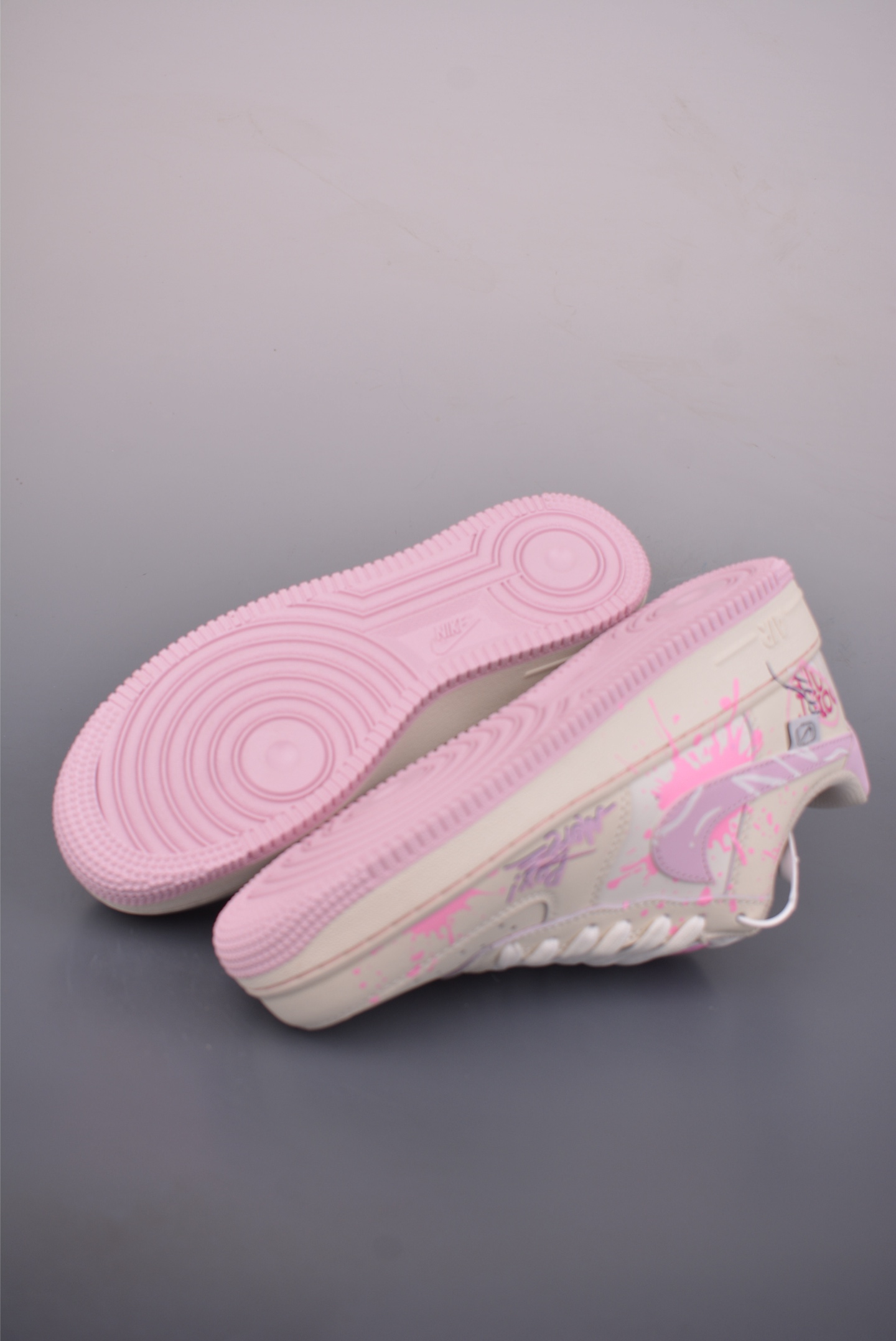Nike Air Force 1 Low 紫粉甜绘 FB1839-122 Nike Air Force 1 Low 紫粉甜绘 FB1839-122