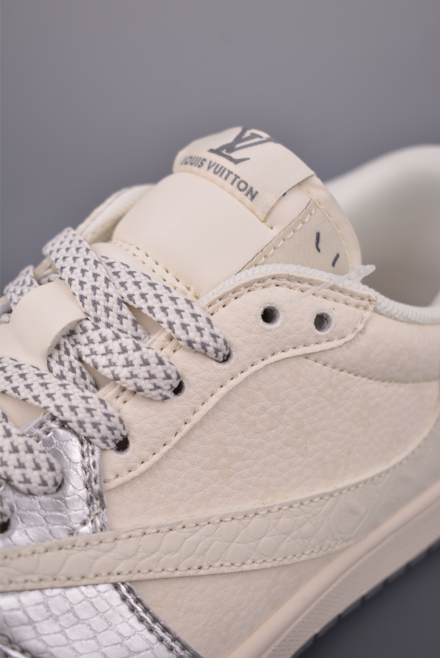 Fragment x Travis Scott x LV Air Jordan 1 Low 三方联名倒钩 XS7089-614