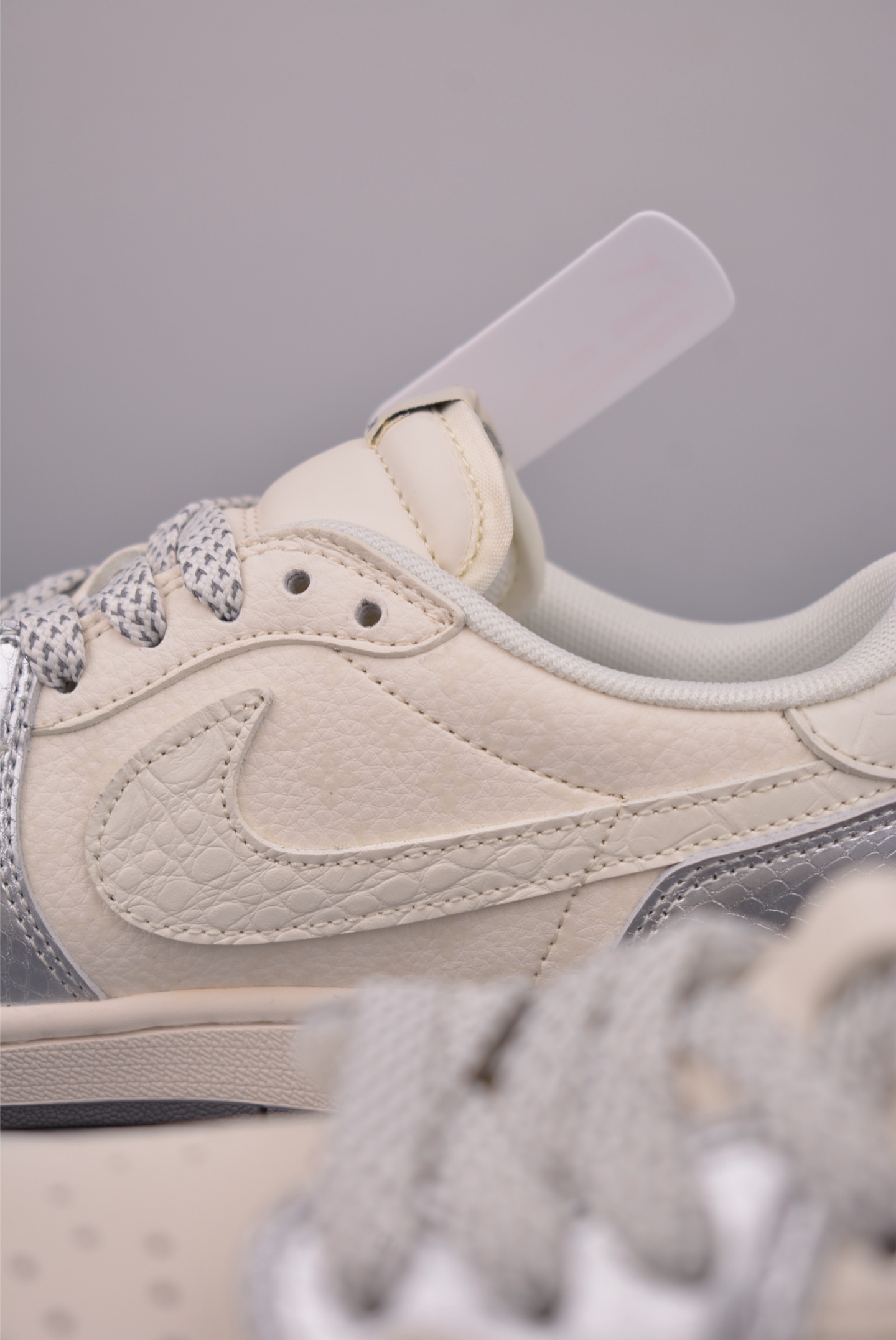 Fragment x Travis Scott x LV Air Jordan 1 Low 三方联名倒钩 XS7089-614