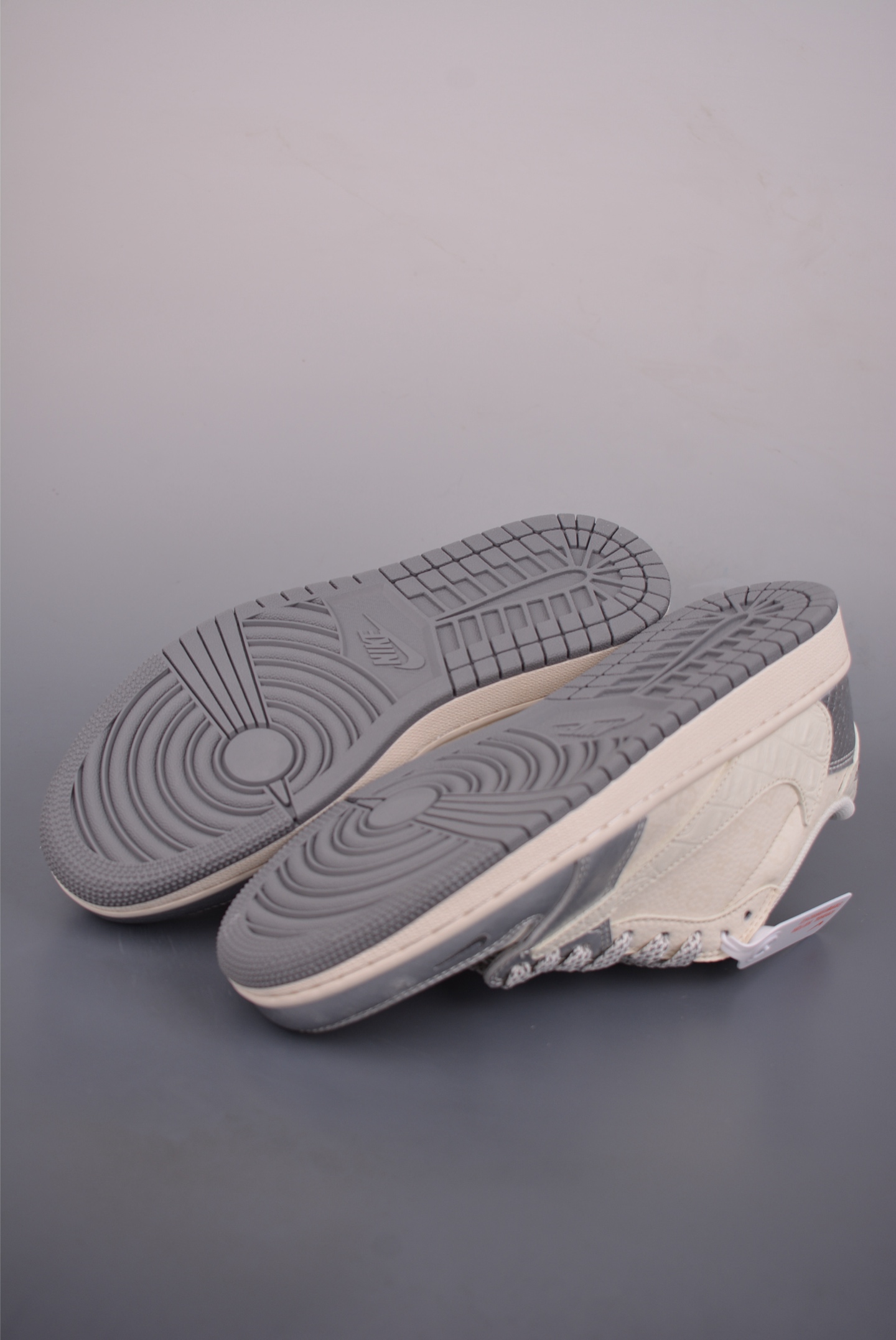 Fragment x Travis Scott x LV Air Jordan 1 Low 三方联名倒钩 XS7089-614