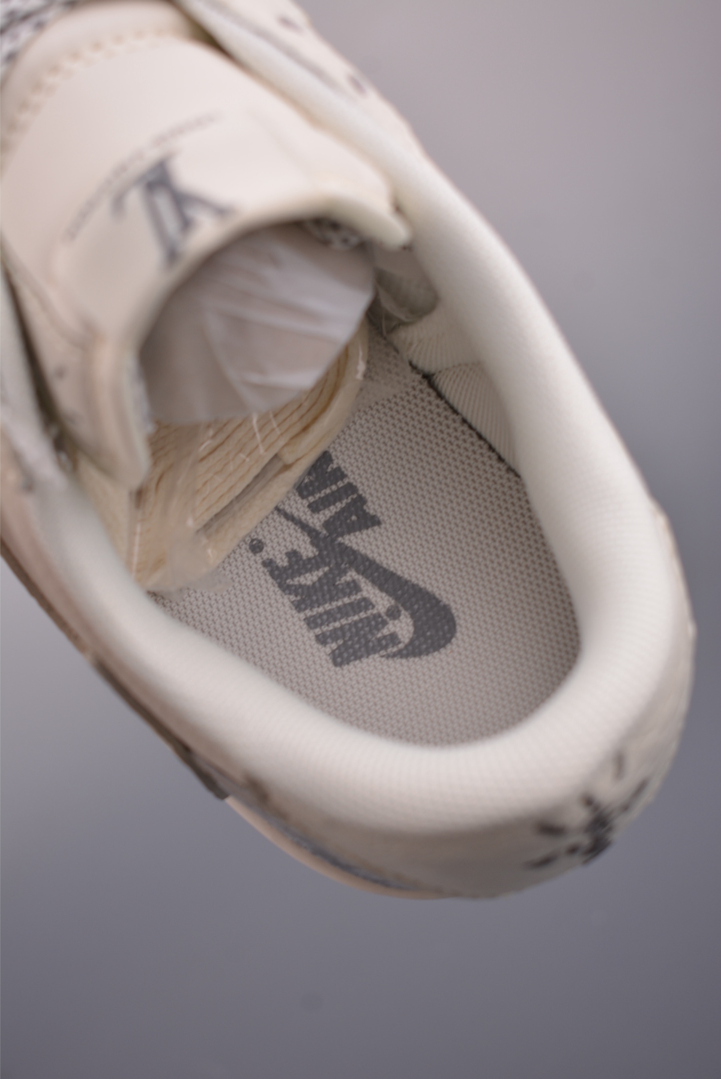 Fragment x Travis Scott x LV Air Jordan 1 Low 三方联名倒钩 XS7089-614