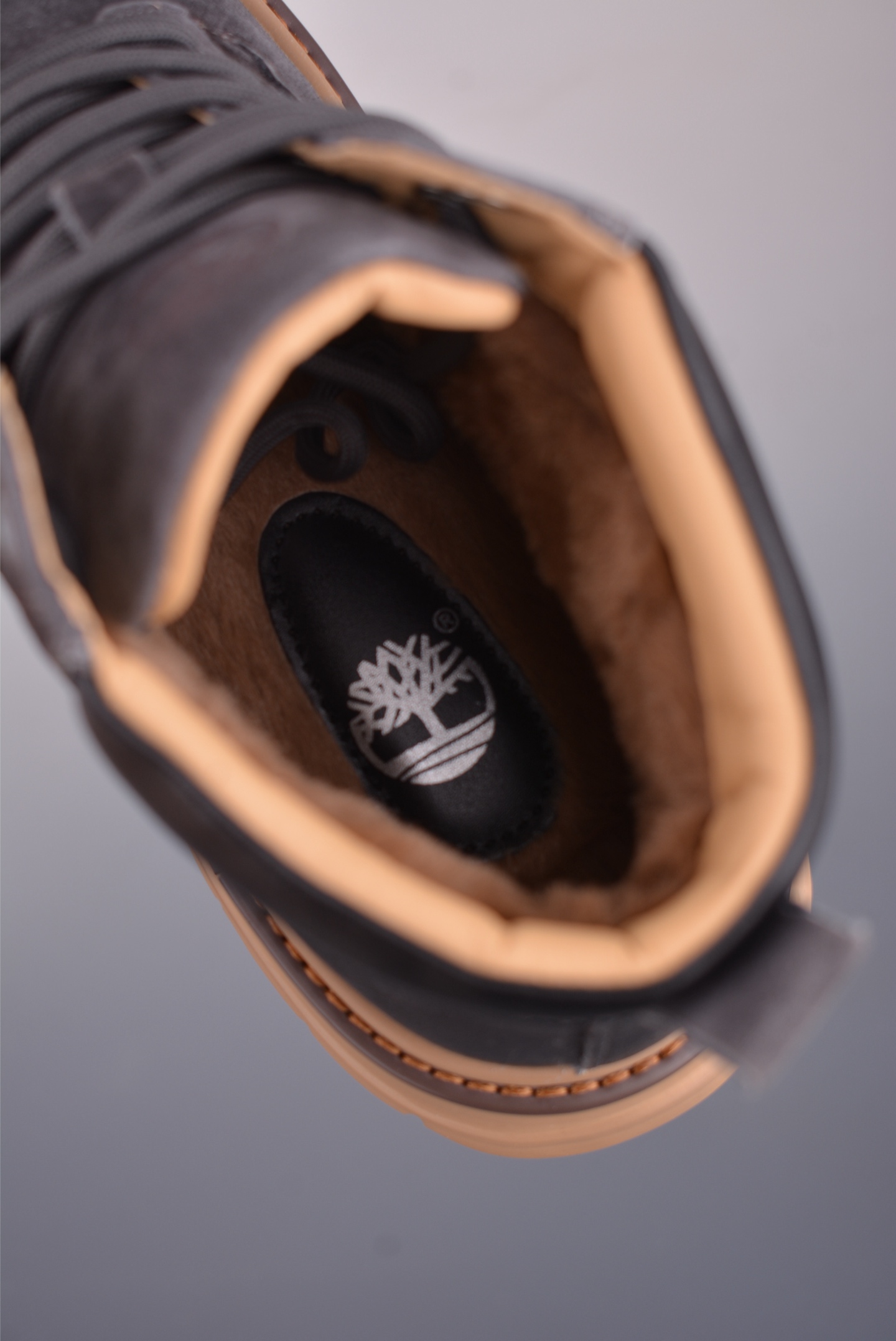 240 Timberland添柏岚/天伯伦 2025秋冬新品 (毛绒内里保暖锁热) 秋冬必备户外休闲大黄靴系列 TB10037-Chinese UA Cheap High Quatity Brand Clothes Bags handbags Sneakers wholesale wholesaler seller from China Factory suppliers Fashion Clothing Shoes best Quality Beautiful Price 240 Timberland添柏岚/天伯伦 2025秋冬新品 (毛绒内里保暖锁热) 秋冬必备户外休闲大黄靴系列 TB10037
