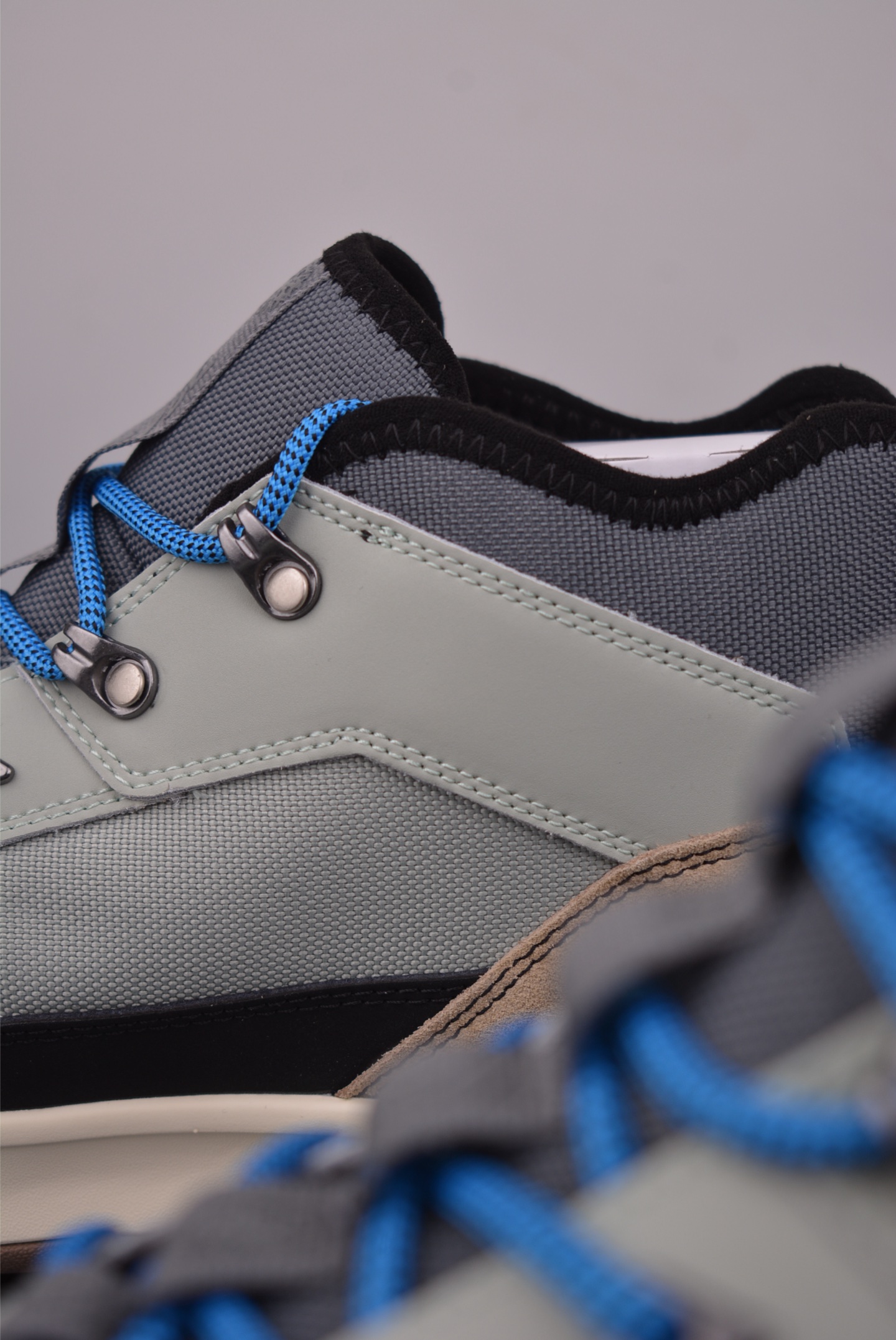 Timberland添柏岚/天伯伦 经典款 25ss新款中帮 TB0A675833 Timberland添柏岚/天伯伦 经典款 25ss新款中帮 TB0A675833