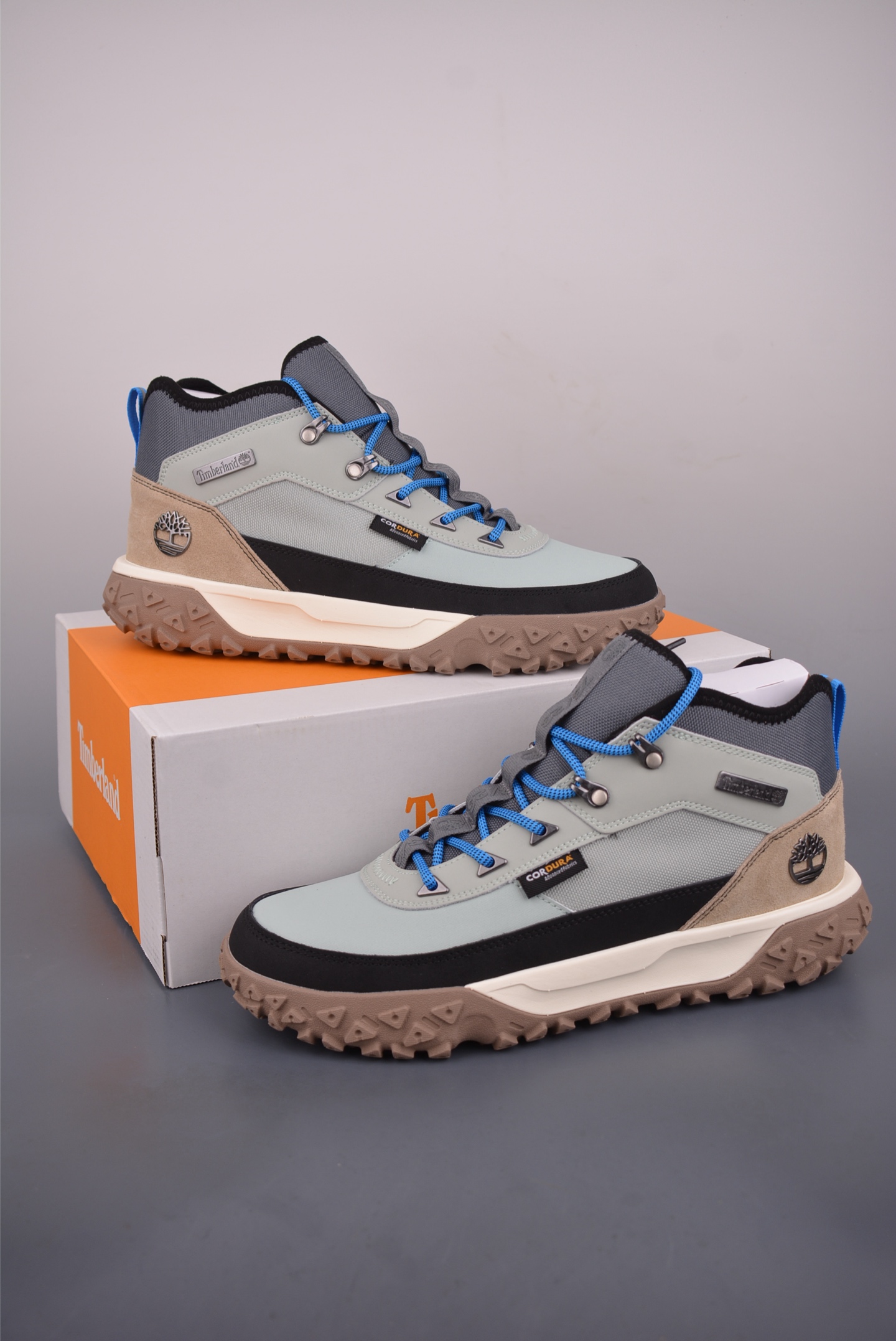 Timberland添柏岚/天伯伦 经典款 25ss新款中帮 TB0A675833 Timberland添柏岚/天伯伦 经典款 25ss新款中帮 TB0A675833