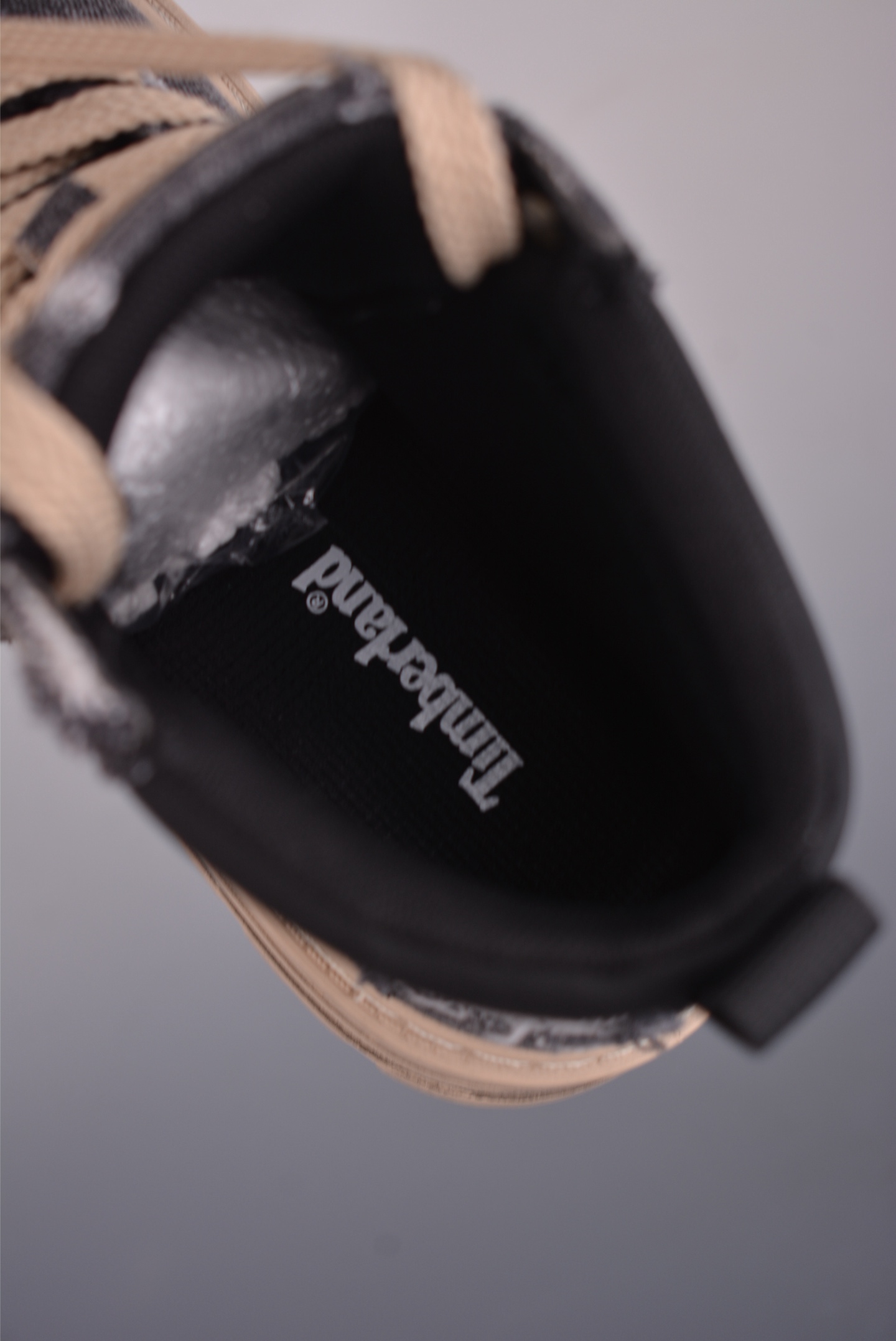 Timberland添柏岚/天伯伦 经典款 25ss新款中帮 TB0A3213 Timberland添柏岚/天伯伦 经典款 25ss新款中帮 TB0A3213