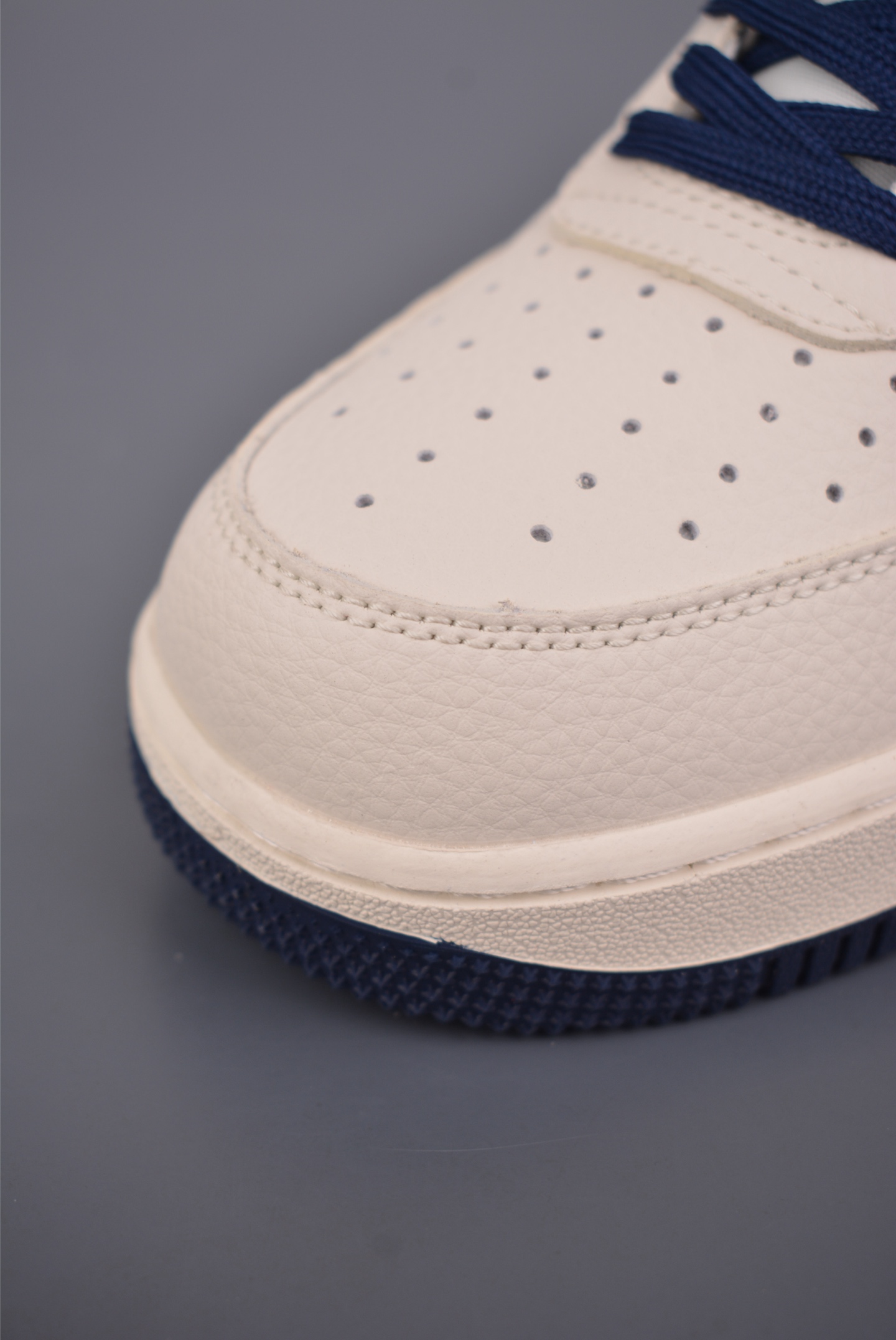 Air Force 1 Low 米蓝红 DD1982-326