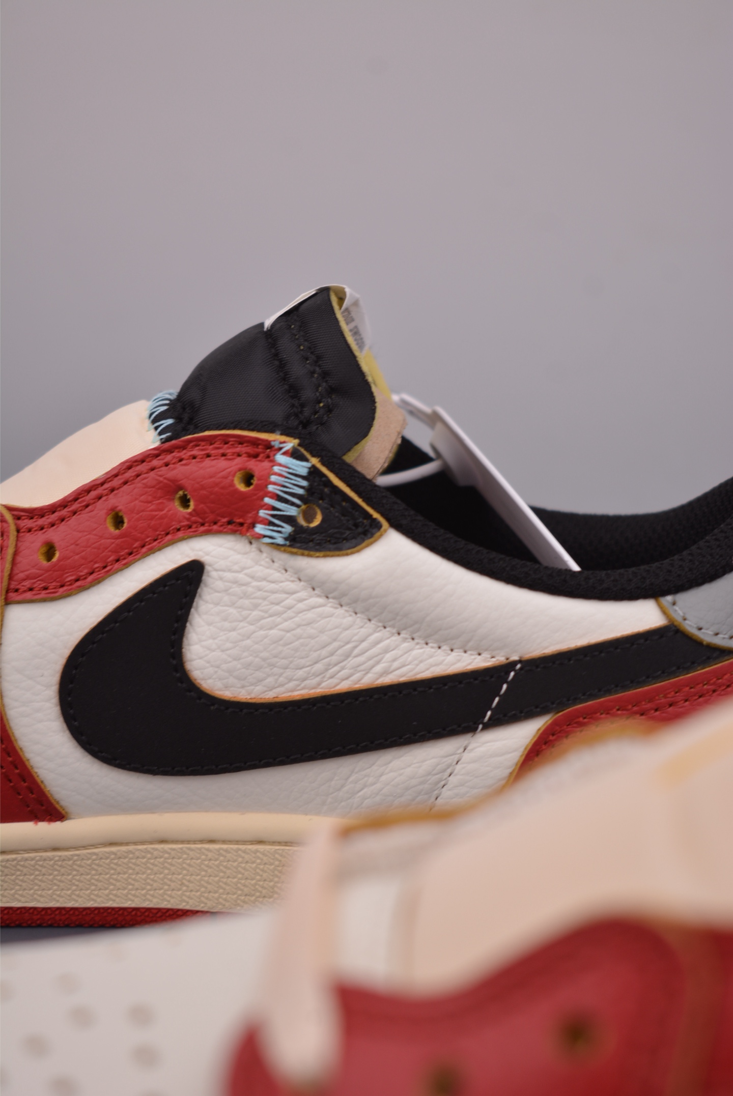 原装裸鞋级 市面最高工艺产物 Air Jordan 1 Low白红黑 HQ6998-600 原装裸鞋级 市面最高工艺产物 Air Jordan 1 Low白红黑 HQ6998-600