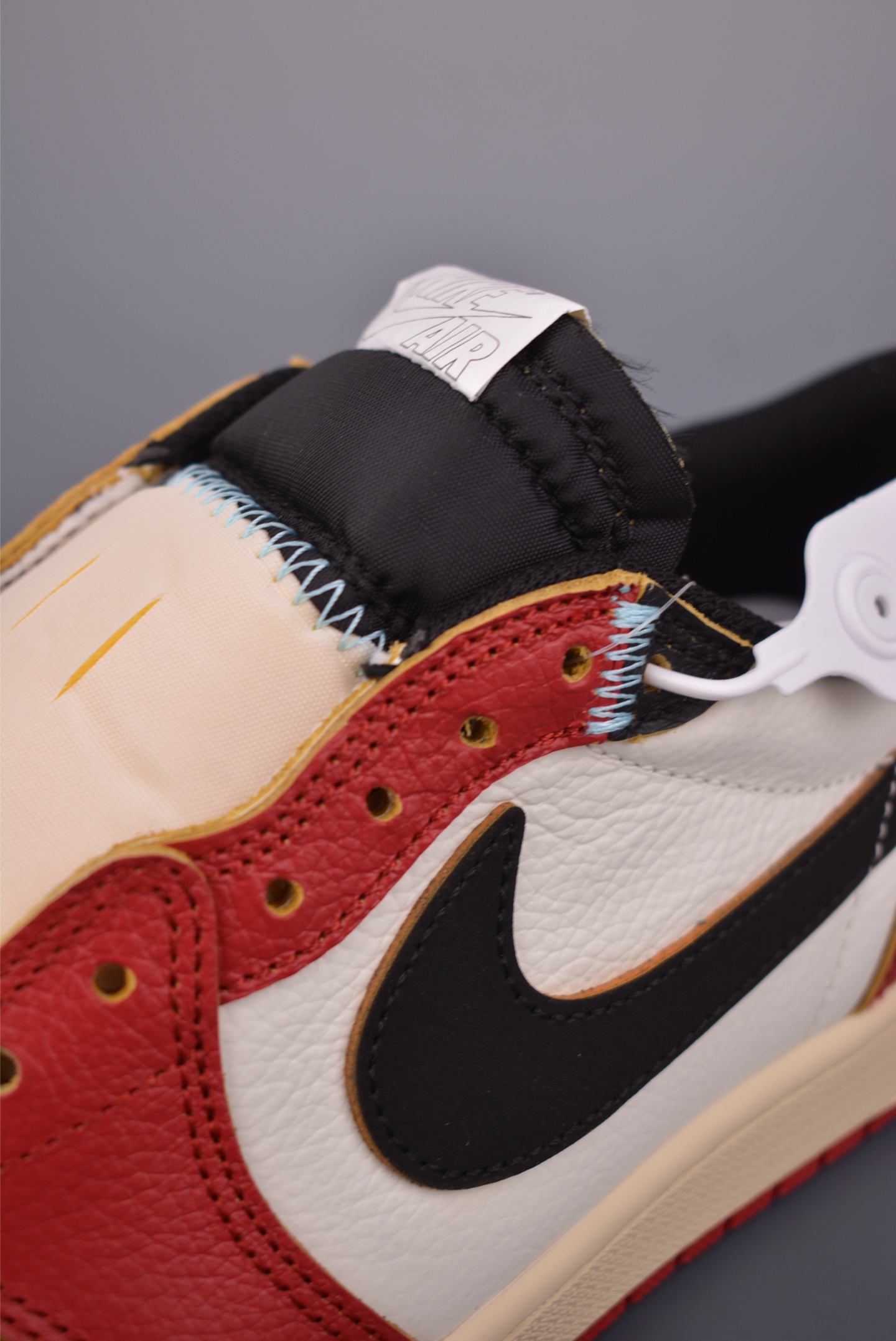 原装裸鞋级 市面最高工艺产物 Air Jordan 1 Low白红黑 HQ6998-600 原装裸鞋级 市面最高工艺产物 Air Jordan 1 Low白红黑 HQ6998-600