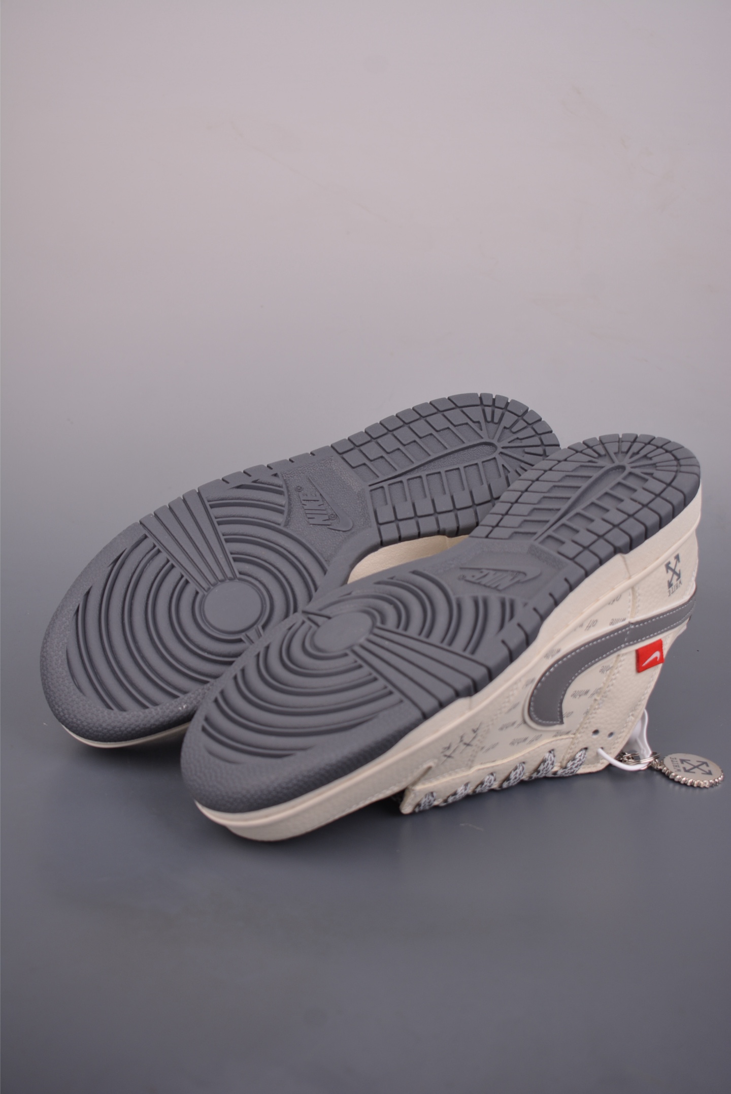 Nike SB Dunk Low OFF联名 SD8888-005