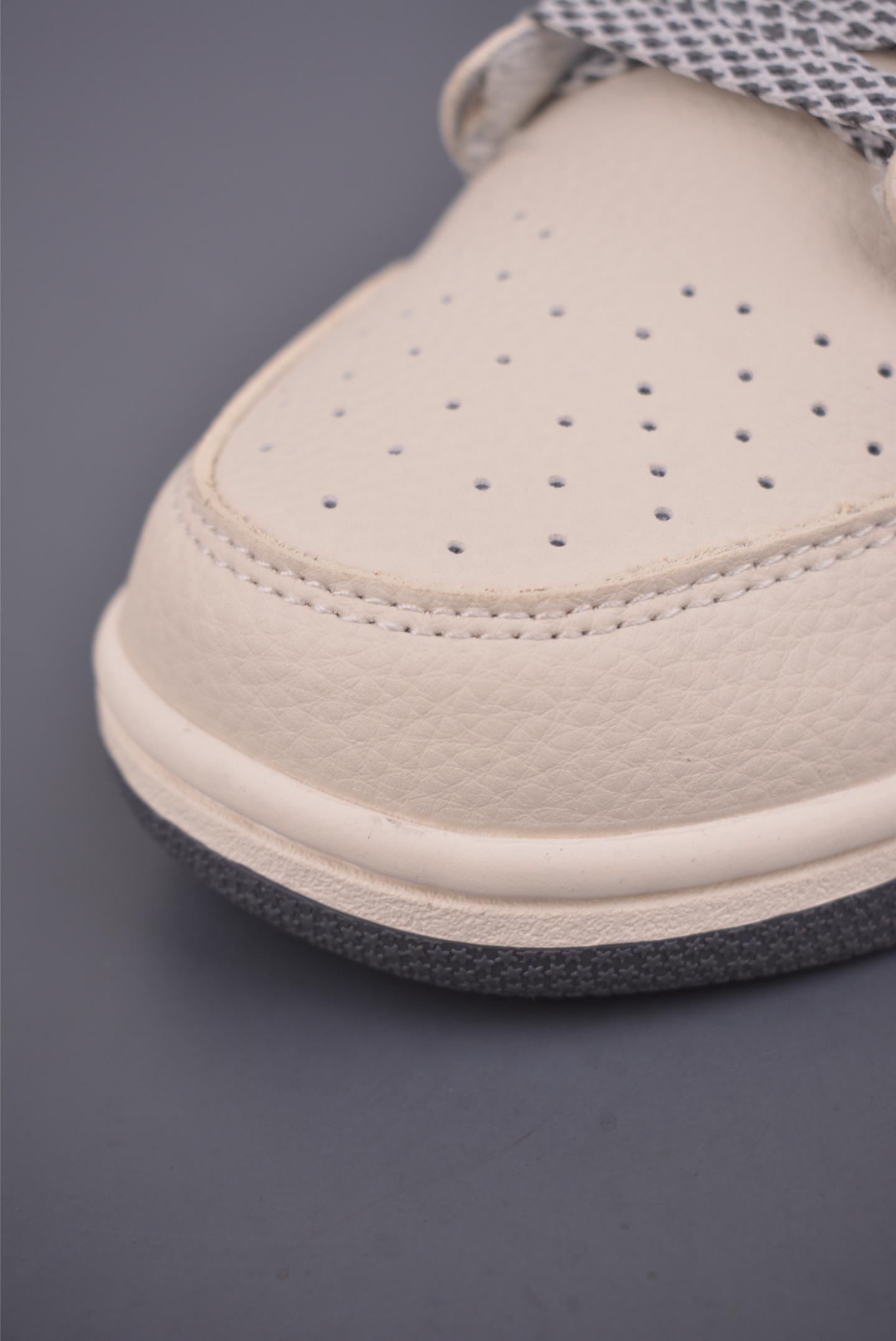 Nike SB Dunk Low OFF联名 SD8888-005