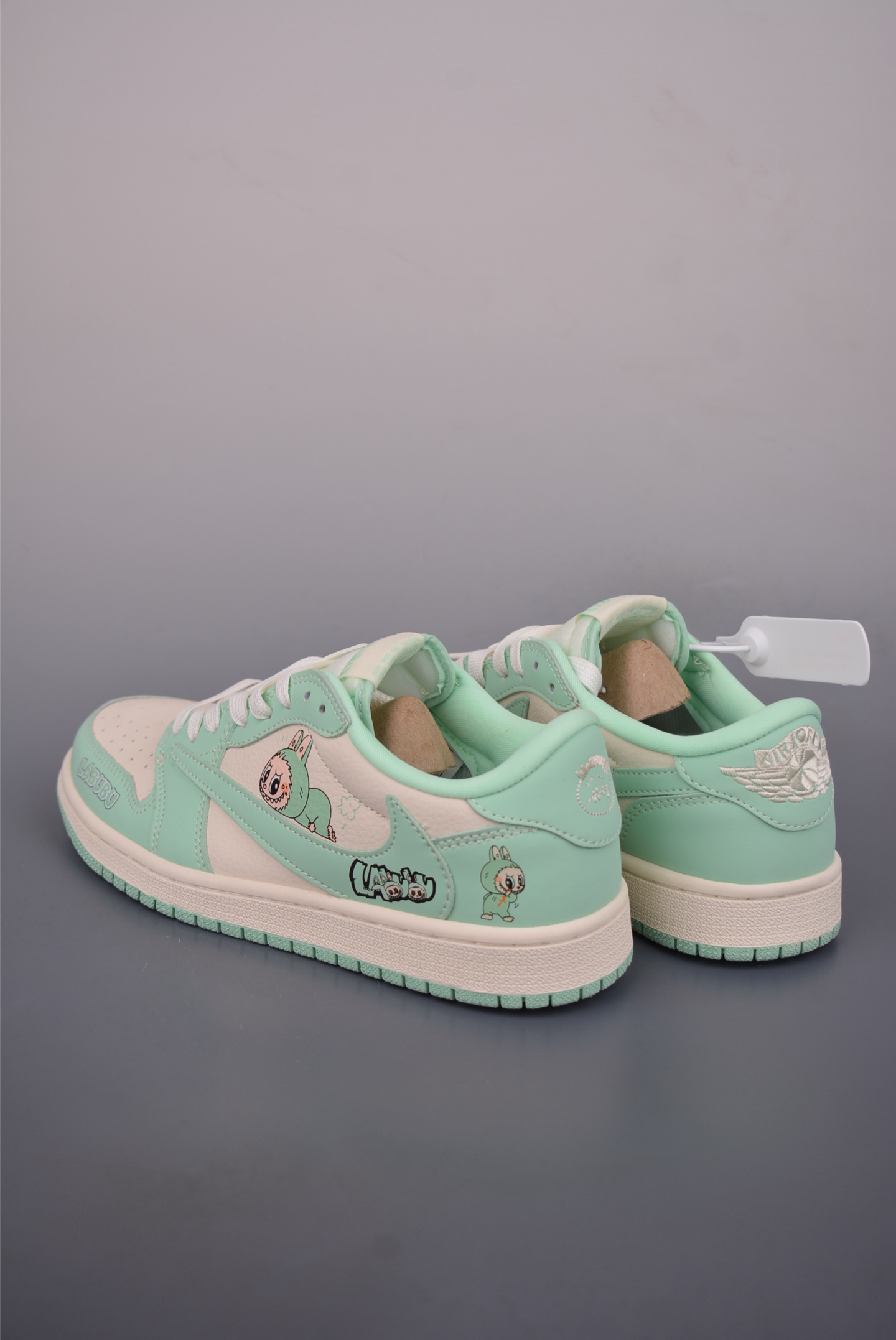 Fragment x Travis Scott x Labubu Air Jordan 1 Low 三方联名倒钩 DD7866-115 Fragment x Travis Scott x Labubu Air Jordan 1 Low 三方联名倒钩 DD7866-115