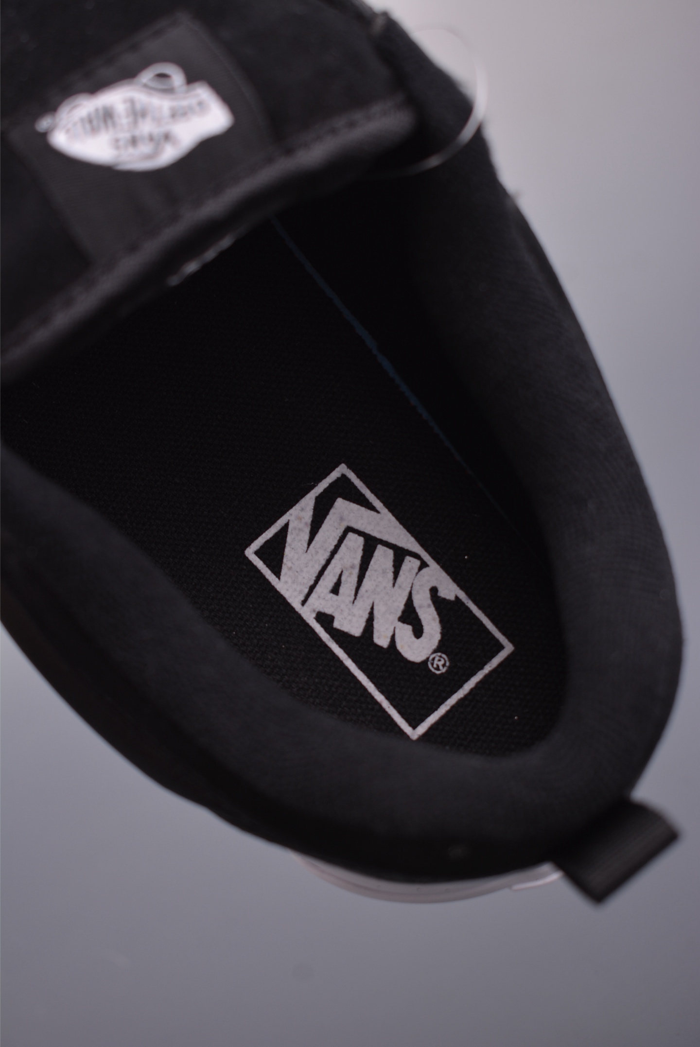 140 Vans Knu Skool 复古纹理抽绳 面包鞋 VN000VB4CJK-Chinese UA Cheap High Quatity Brand Clothes Bags handbags Sneakers wholesale wholesaler seller from China Factory suppliers Fashion Clothing Shoes best Quality Beautiful Price 140 Vans Knu Skool 复古纹理抽绳 面包鞋 VN000VB4CJK