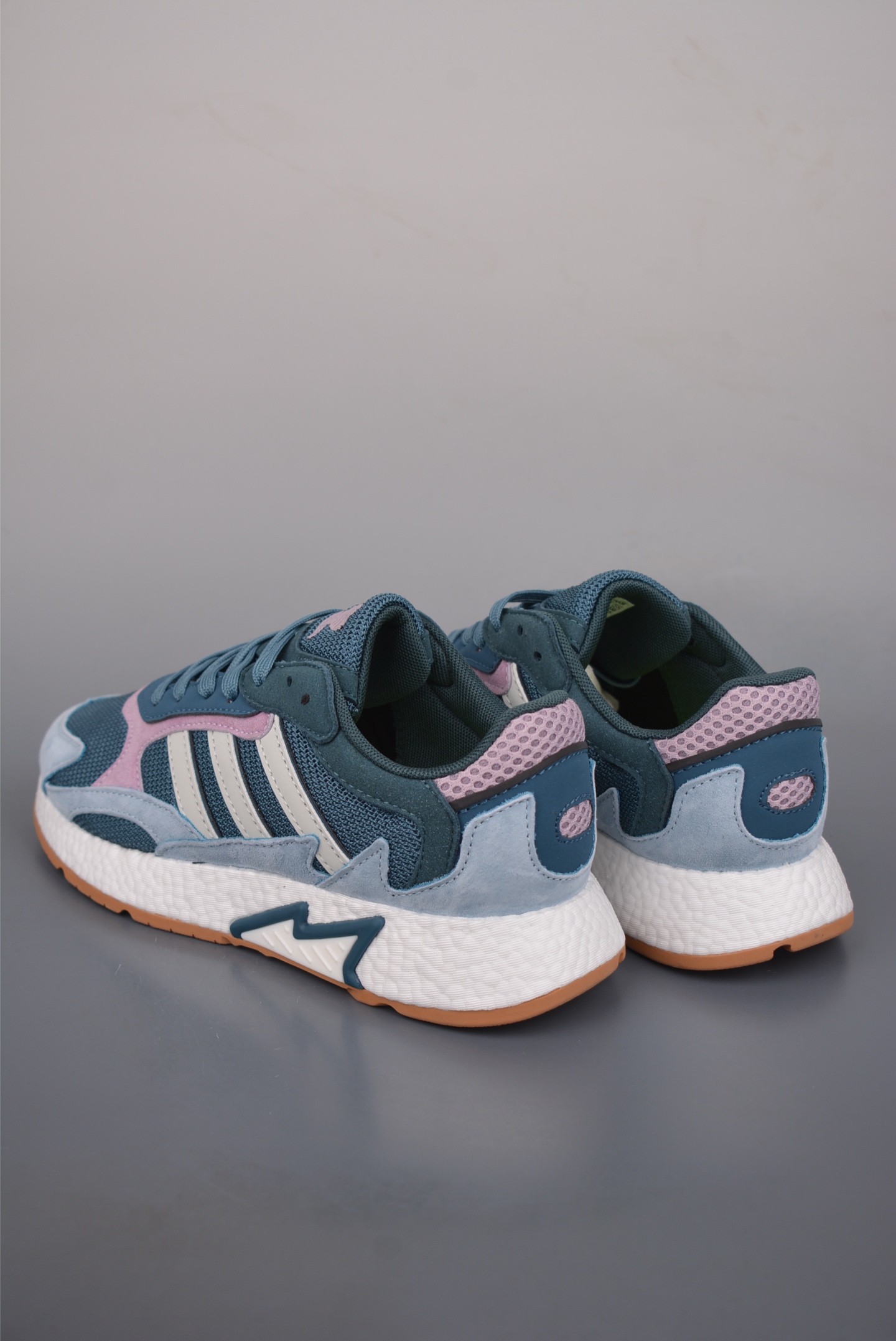 AdidOriginals TRESCRUN BR BOOST全掌真爆 耐磨缓震休闲运动跑鞋 EF0518